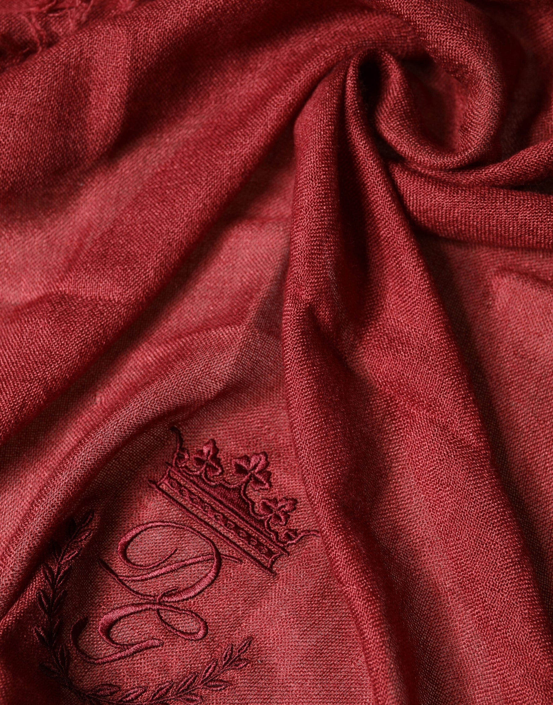 Dolce & Gabbana Red Cashmere Silk Fringe Wrap Foulard 200cm X 70cm Scarf | Regal Royce