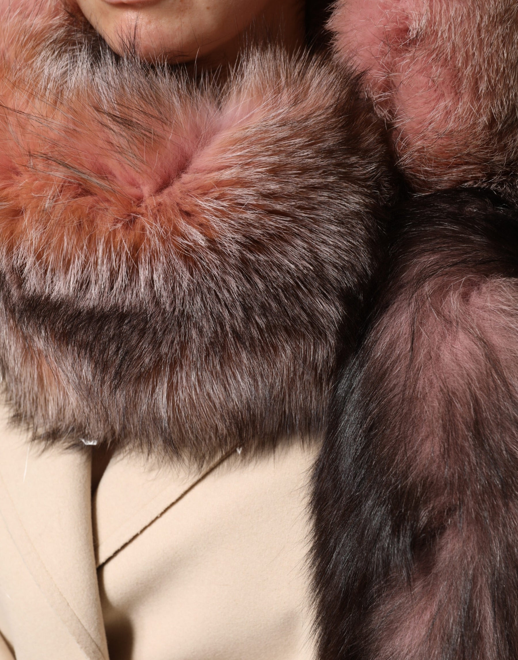 Dolce & Gabbana Pink Frost Fox Fur Neck Warmer Winter 120cm x 27cm Scarf | Regal Royce