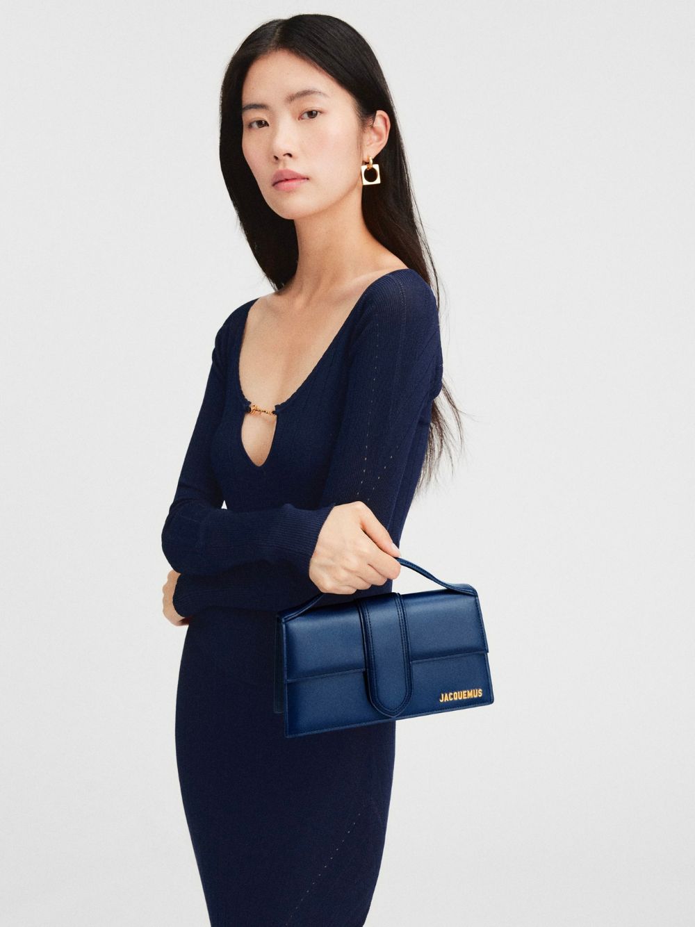 Jacquemus Dark NavyLeather Le Grand Bambino Handbag | Regal Royce