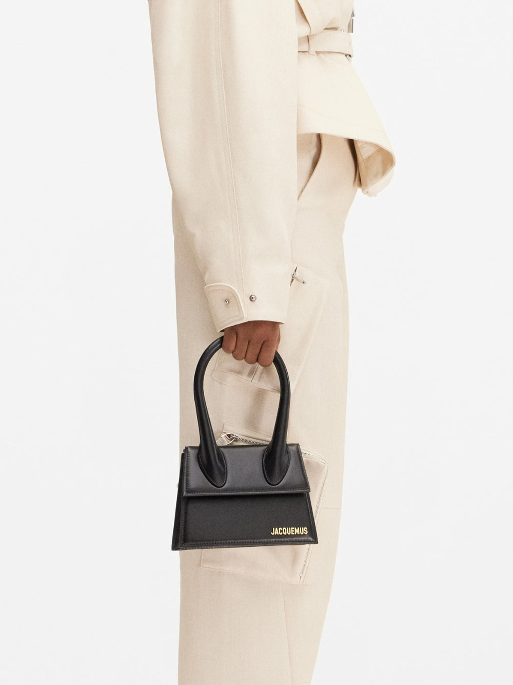 Jacquemus Black  leather Le Chiquito moyen bag | Regal Royce
