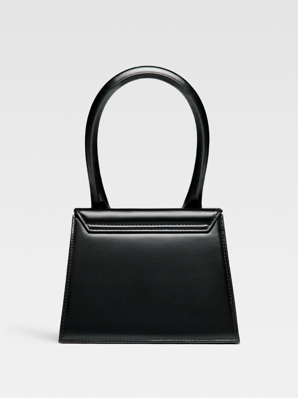 Jacquemus Black  leather Le Chiquito moyen bag | Regal Royce