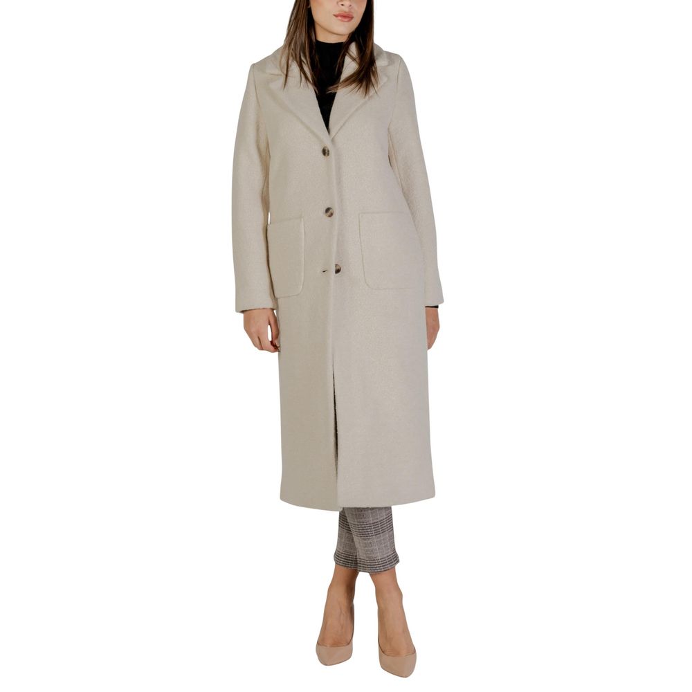 ICHI Cream Wool Coat | Regal Royce