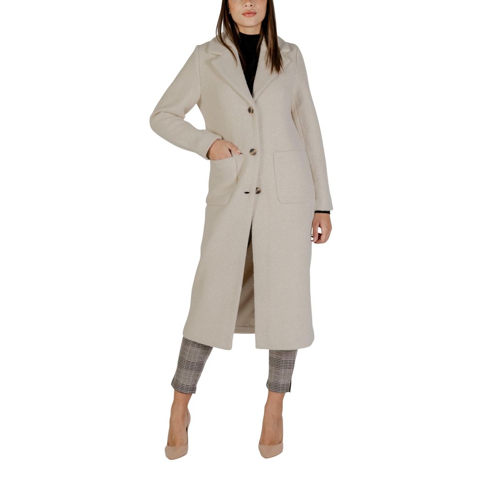 ICHI Cream Wool Coat | Regal Royce