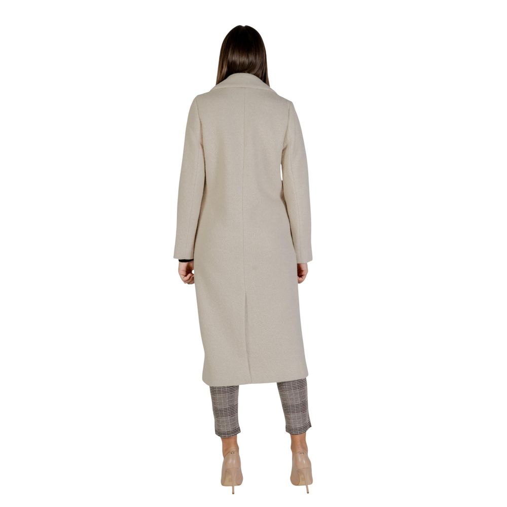 ICHI Cream Wool Coat | Regal Royce