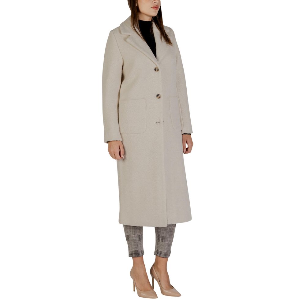ICHI Cream Wool Coat | Regal Royce
