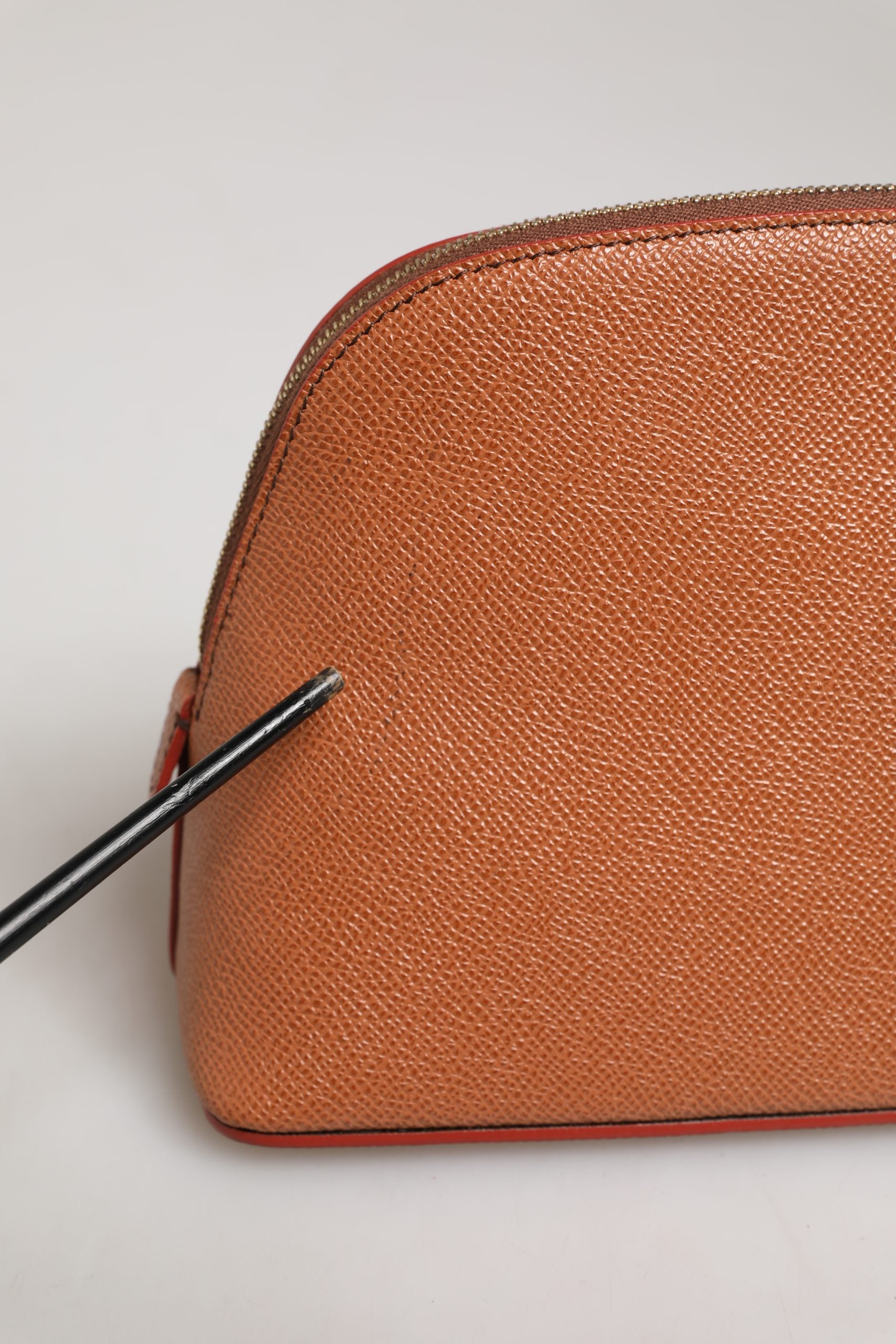 Dolce & Gabbana Orange Beige Leather DG Logo Zip Around Hand Purse Wallet | Regal Royce