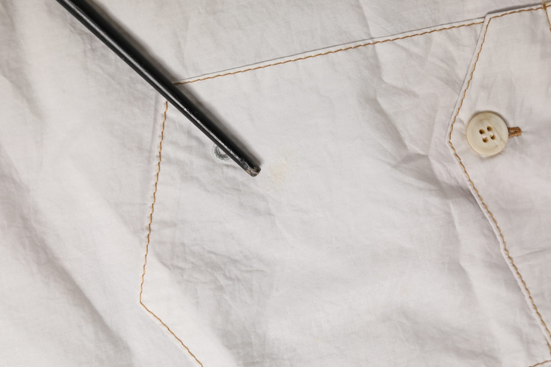 Dolce & Gabbana White Cotton Mid Waist Chino Bermuda Shorts | Regal Royce