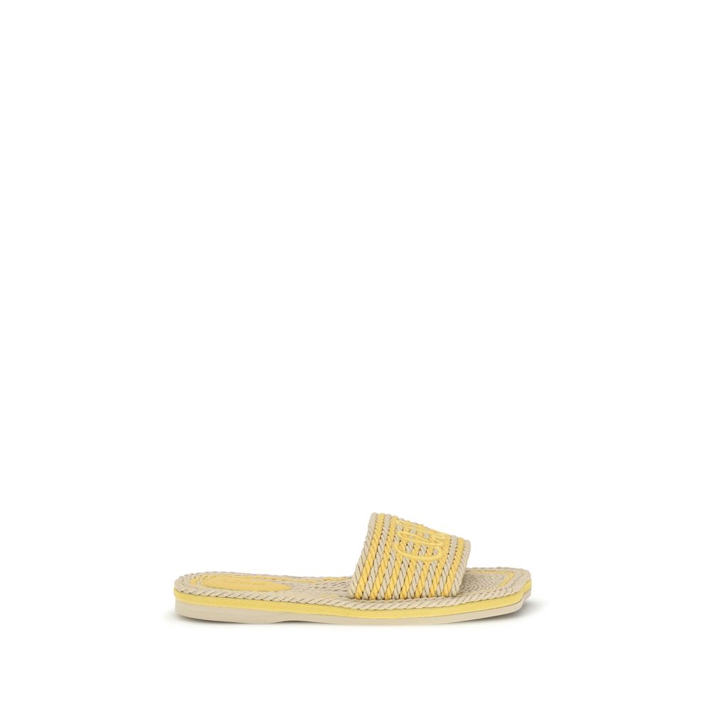 Chloé Beige Lamb Ovis Aries Aries Flat Sandals | Regal Royce