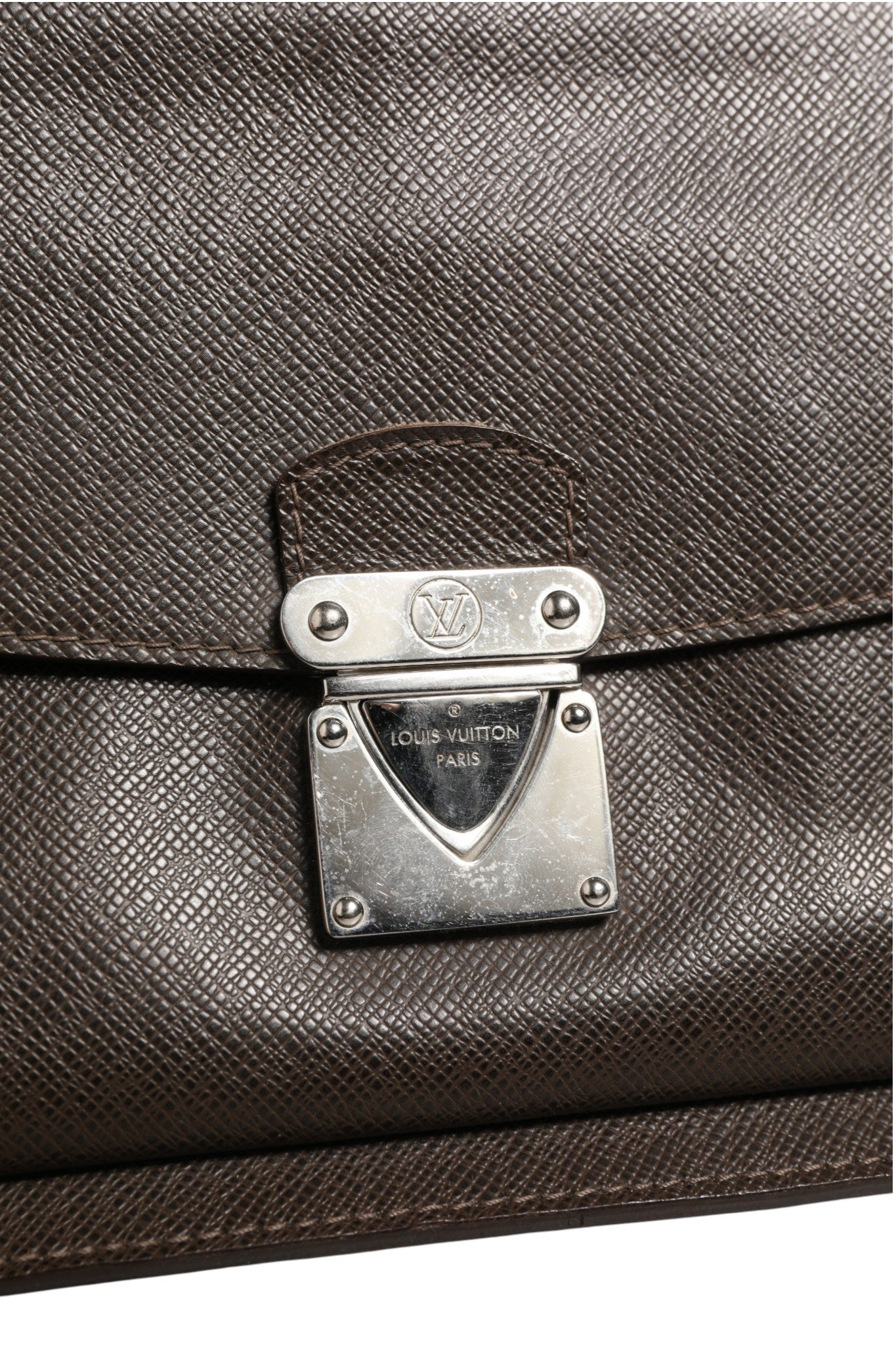 Louis Vuitton Belaia Clutch Taiga Leather | Regal Royce