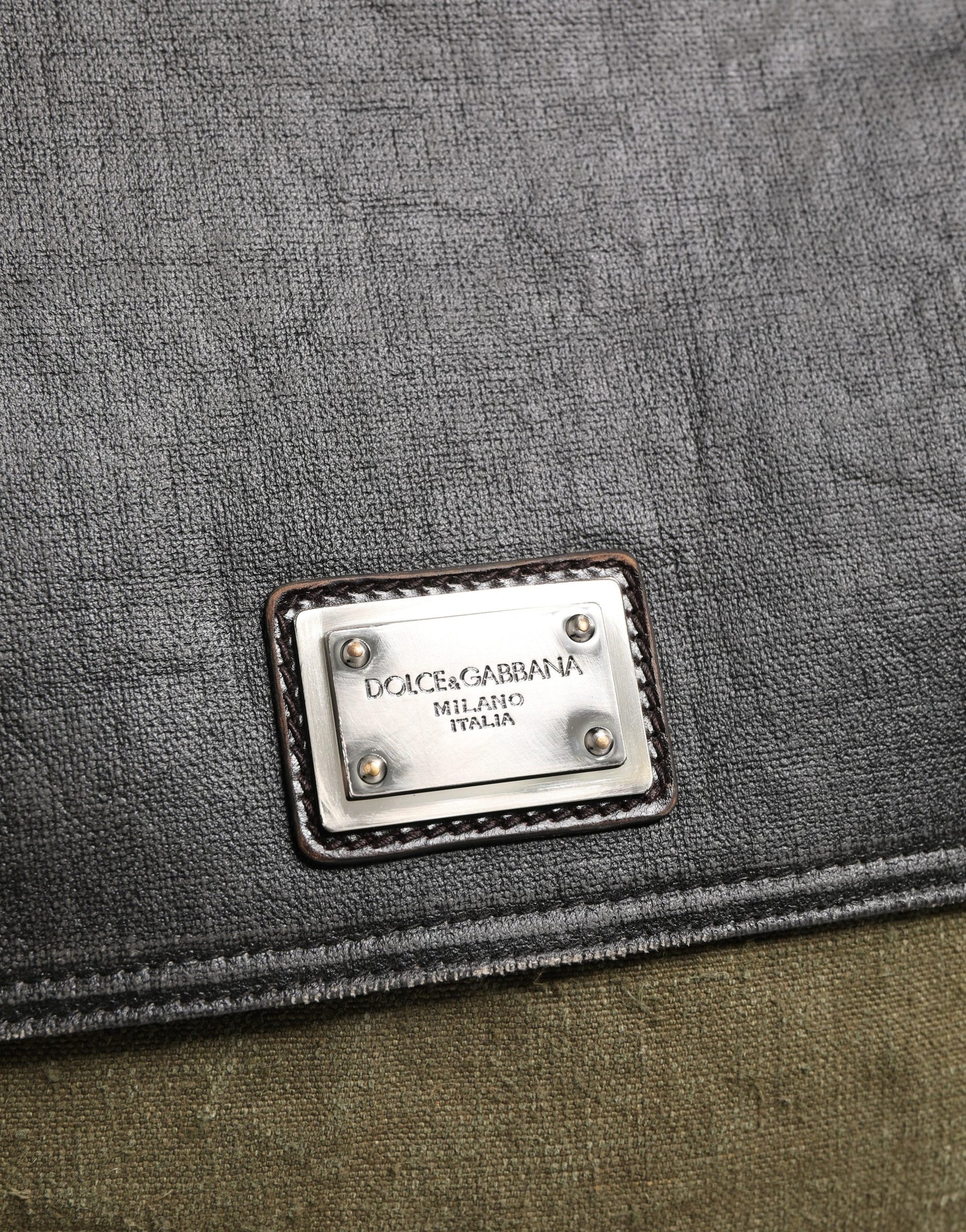 Dolce & Gabbana Military Green Two Tone Messenger Shoulder Borse Men Bag | Regal Royce