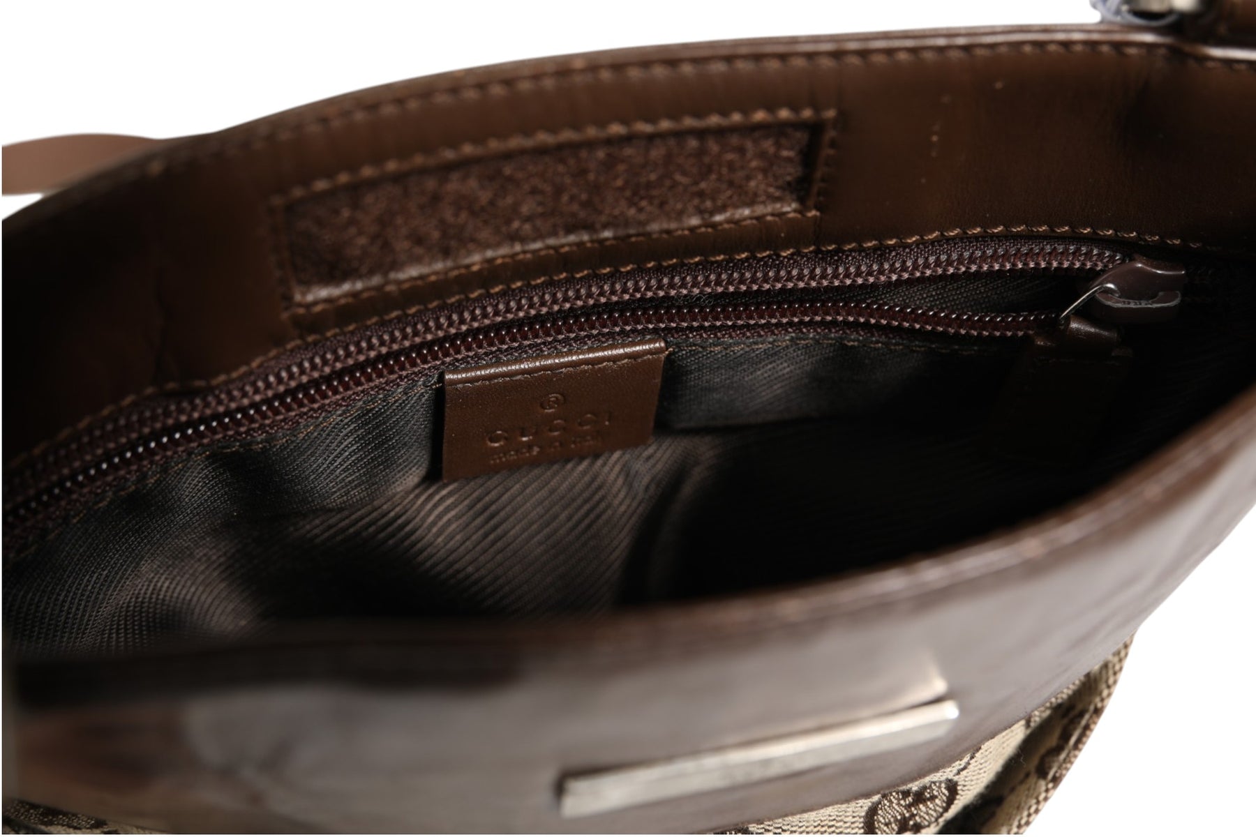 Gucci Supreme Shoulder Bag | Regal Royce