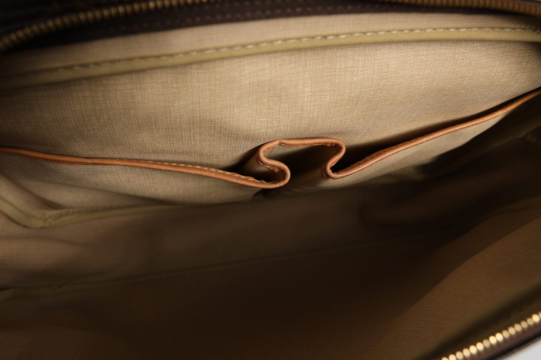 Louis Vuitton Monogram Reporter GM | Regal Royce
