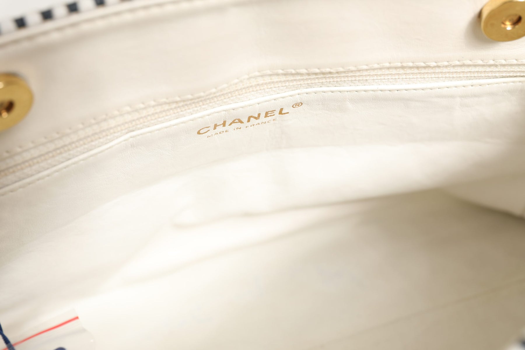 Chanel Shiny Calfskin Quilted Mini 22 White 1792563 | Regal Royce