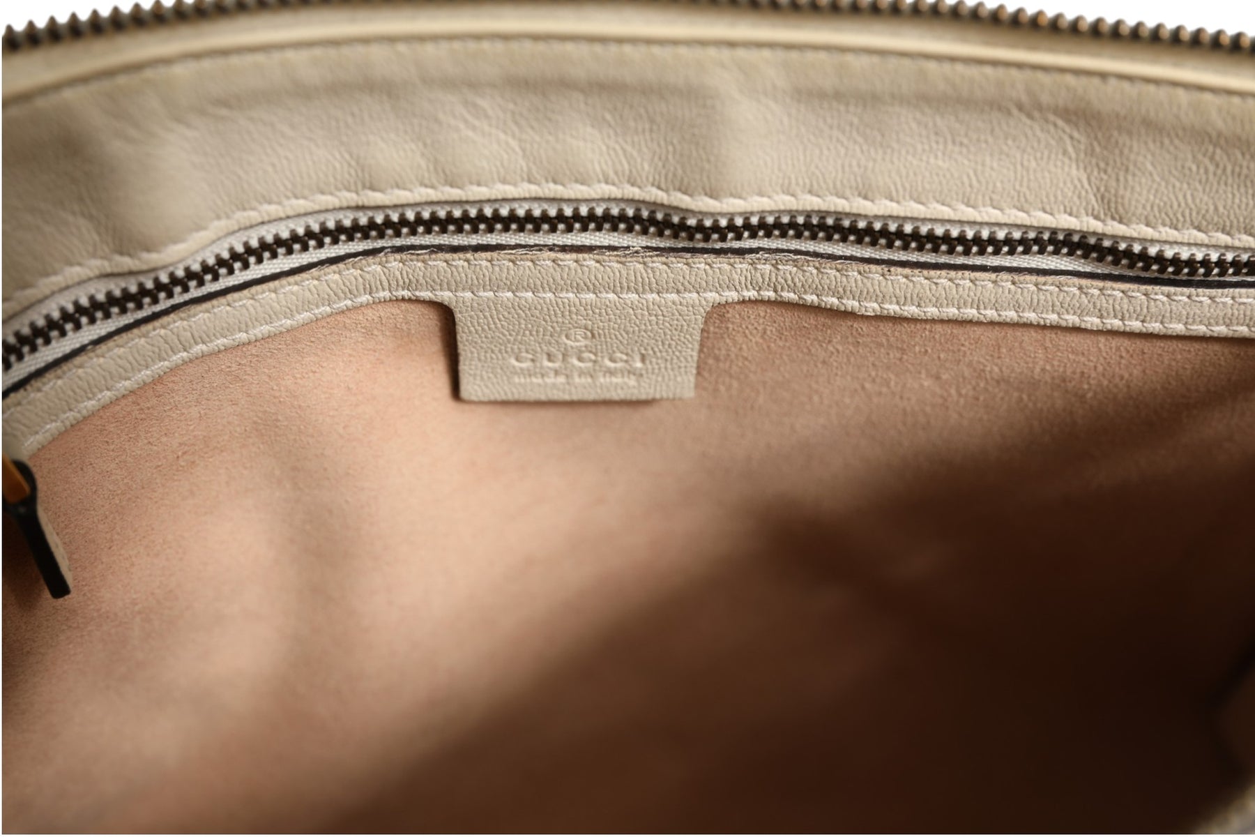 Gucci Arli Small Crossbody Bag White Leather | Regal Royce