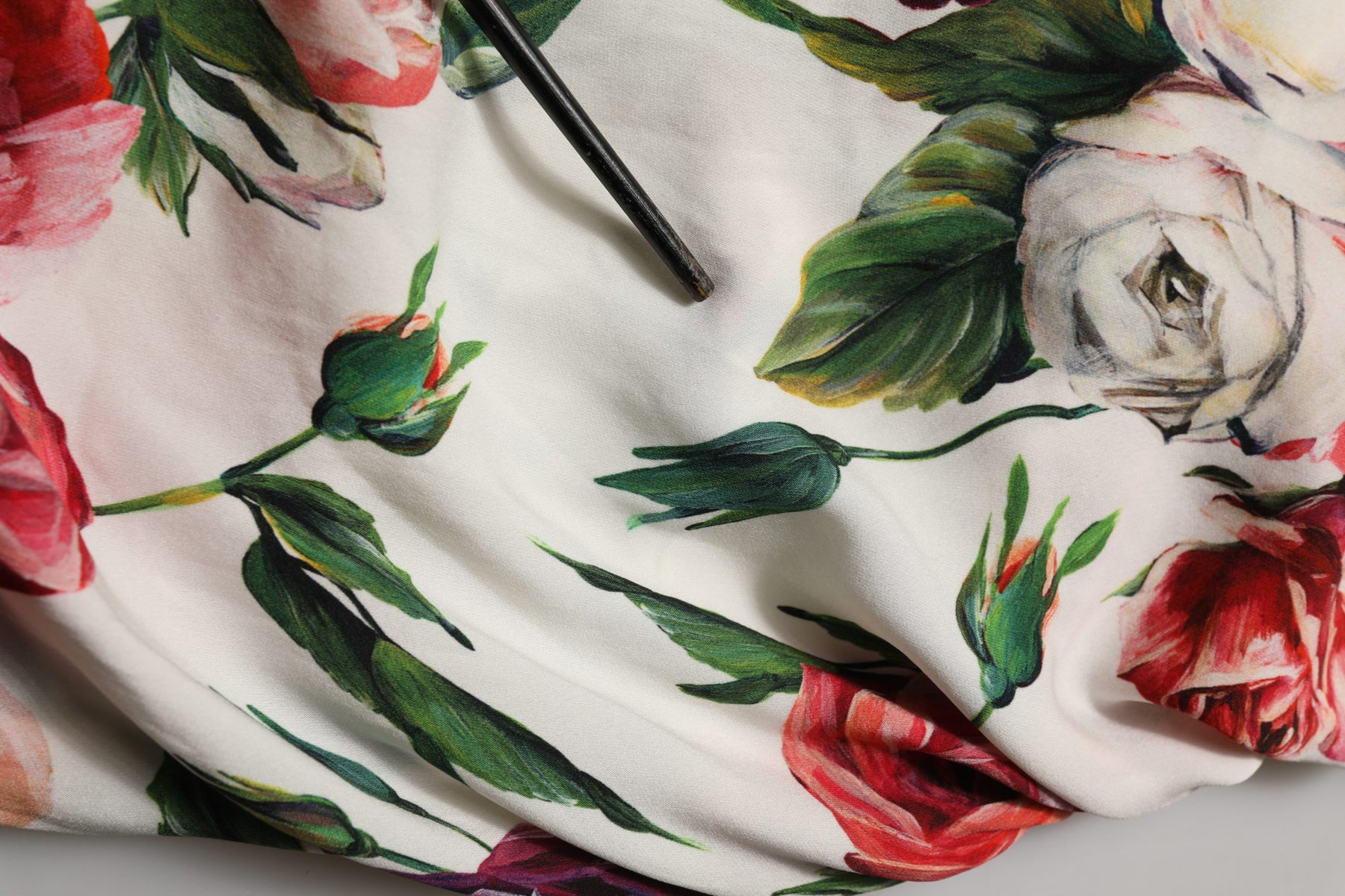 Dolce & Gabbana White Floral Sheath Sleeveless Mini Dress | Regal Royce