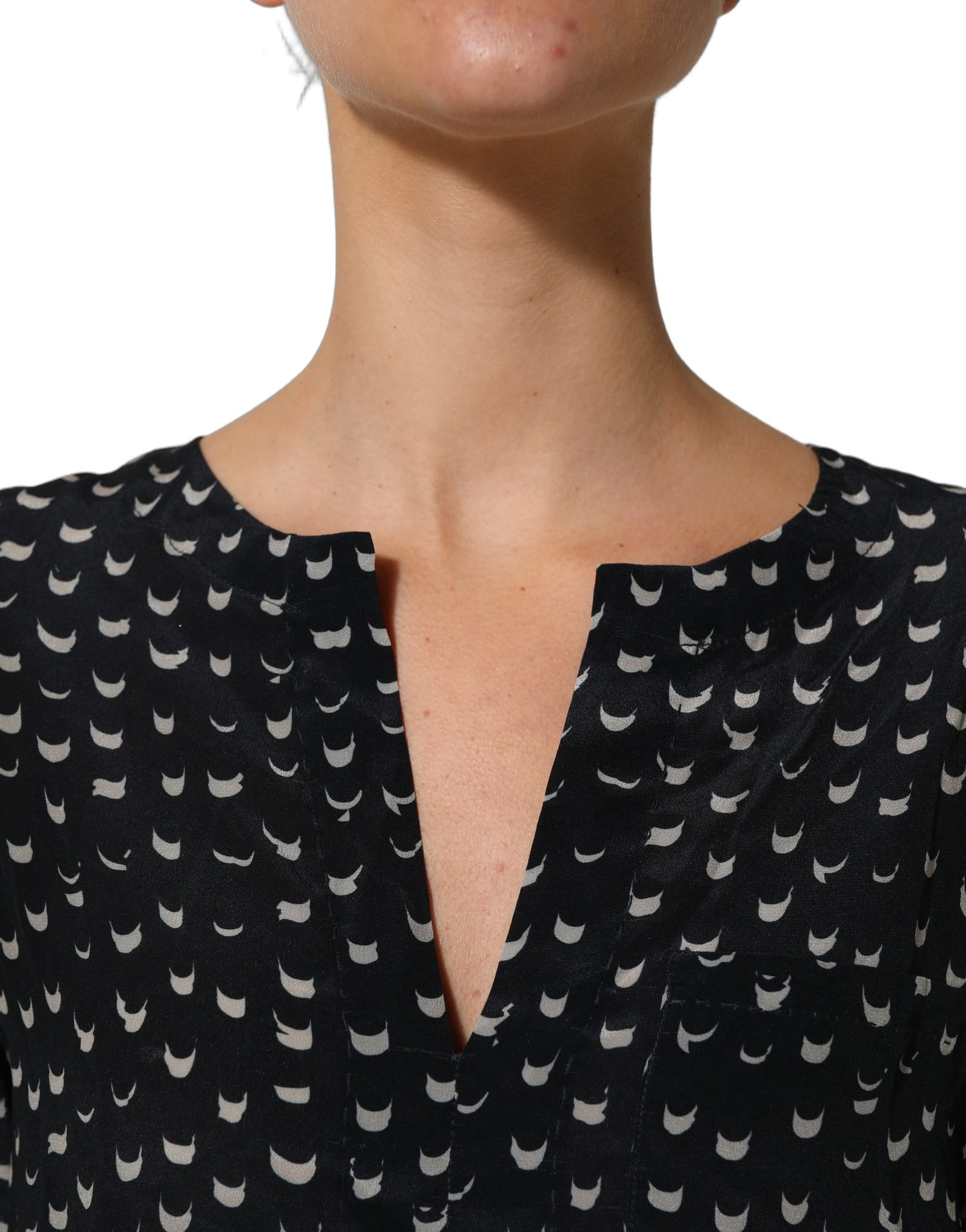 Bruno Manetti Black SIlk Long Sleeves Deep V-neck Blouse Top | Regal Royce