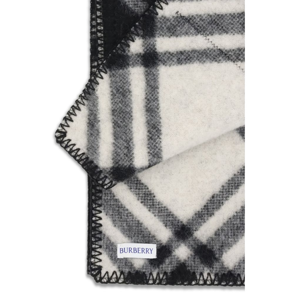 Burberry Black Wool Scarf | Regal Royce