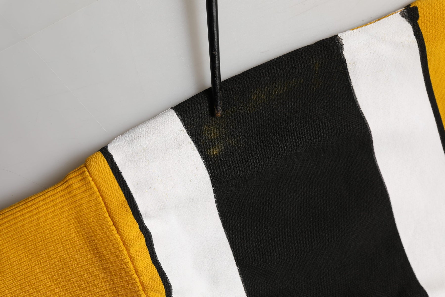 Dolce & Gabbana Yellow Crew Neck Jersey Sweatshirt Sweater | Regal Royce