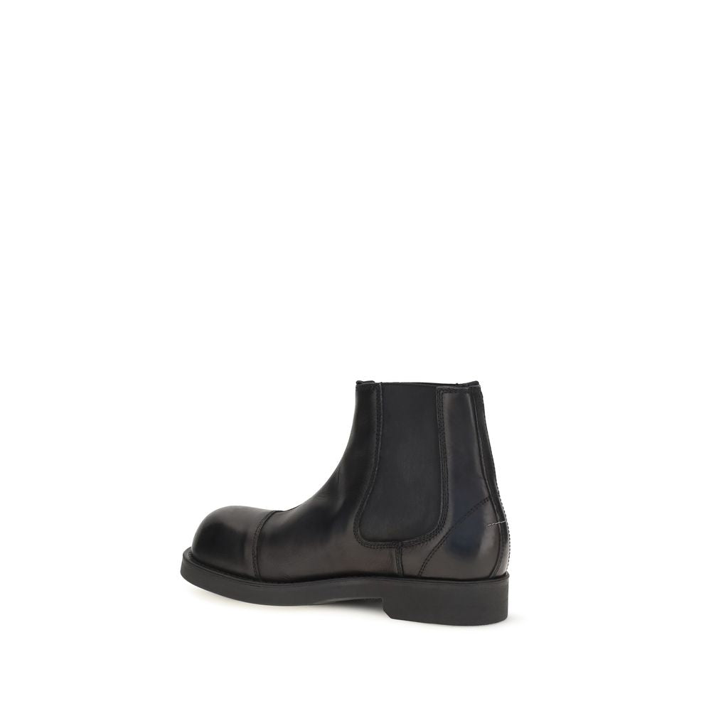 MM6 Black Calf Leather Bos Taurus Chelsea Boots | Regal Royce