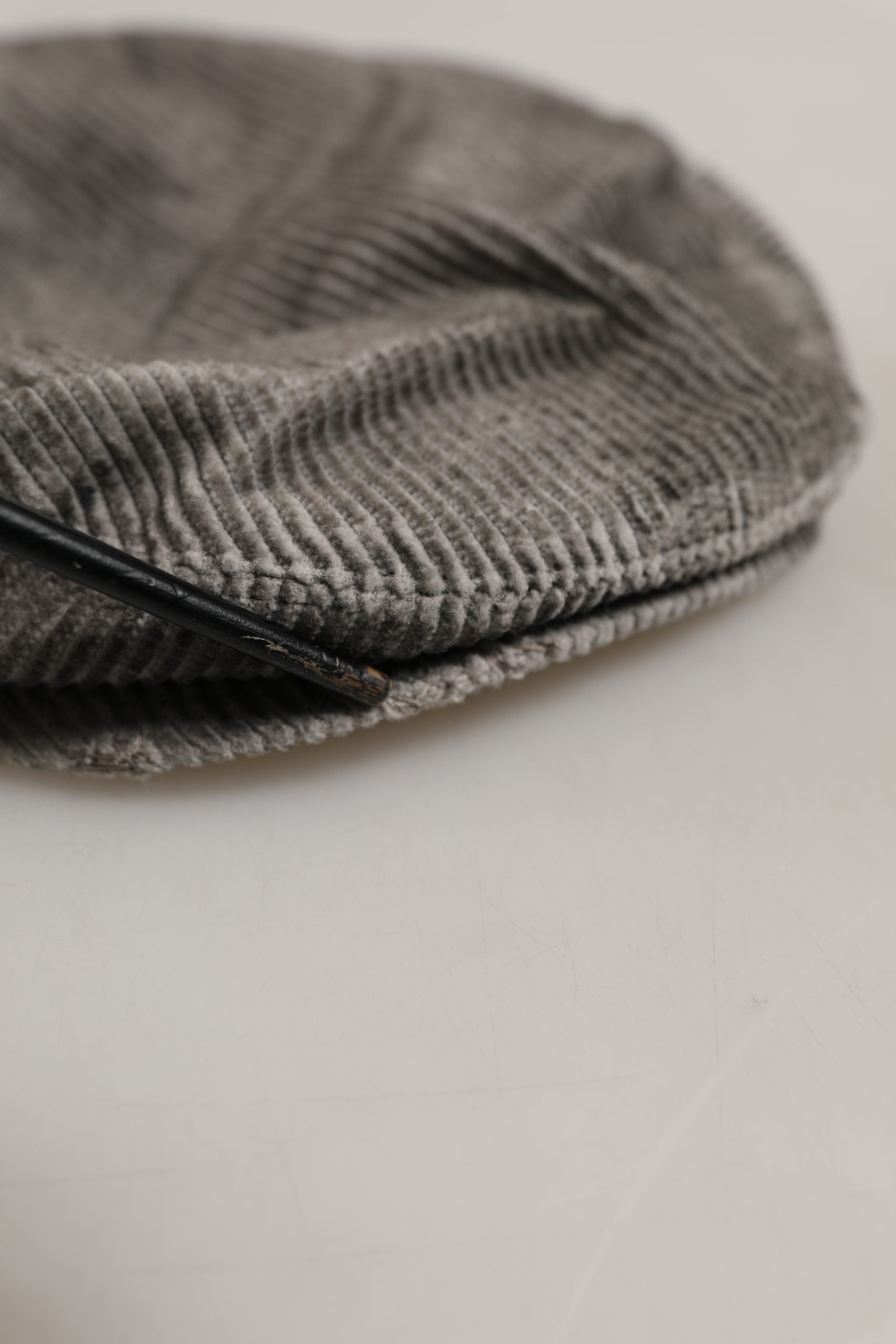 Dolce & Gabbana Men Grey Cotton Corduroy Cloth Newsboy Cap Hat | Regal Royce