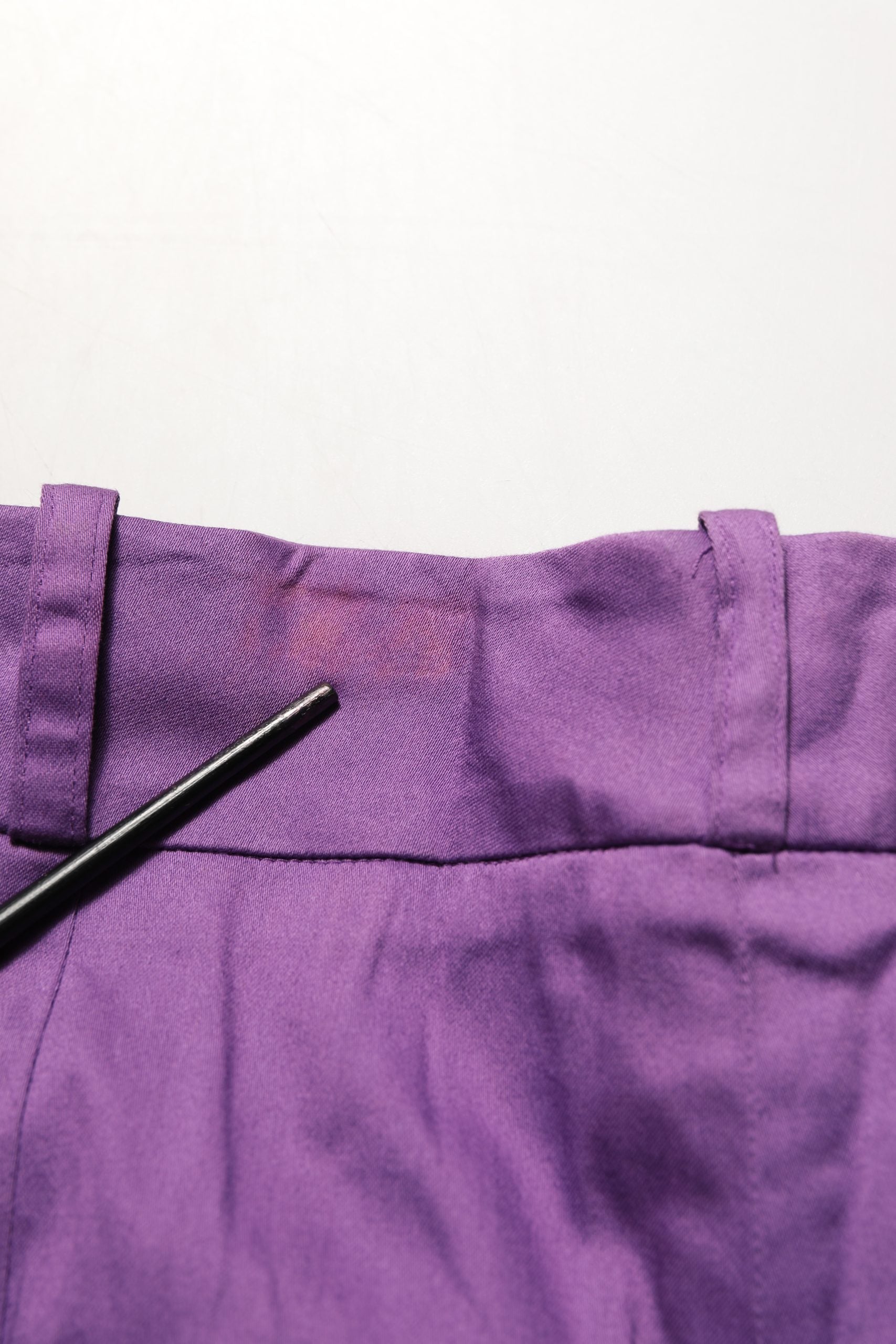 BENCIVENGA Violet Cotton Stretch High Waist Cropped Trouser Pants | Regal Royce