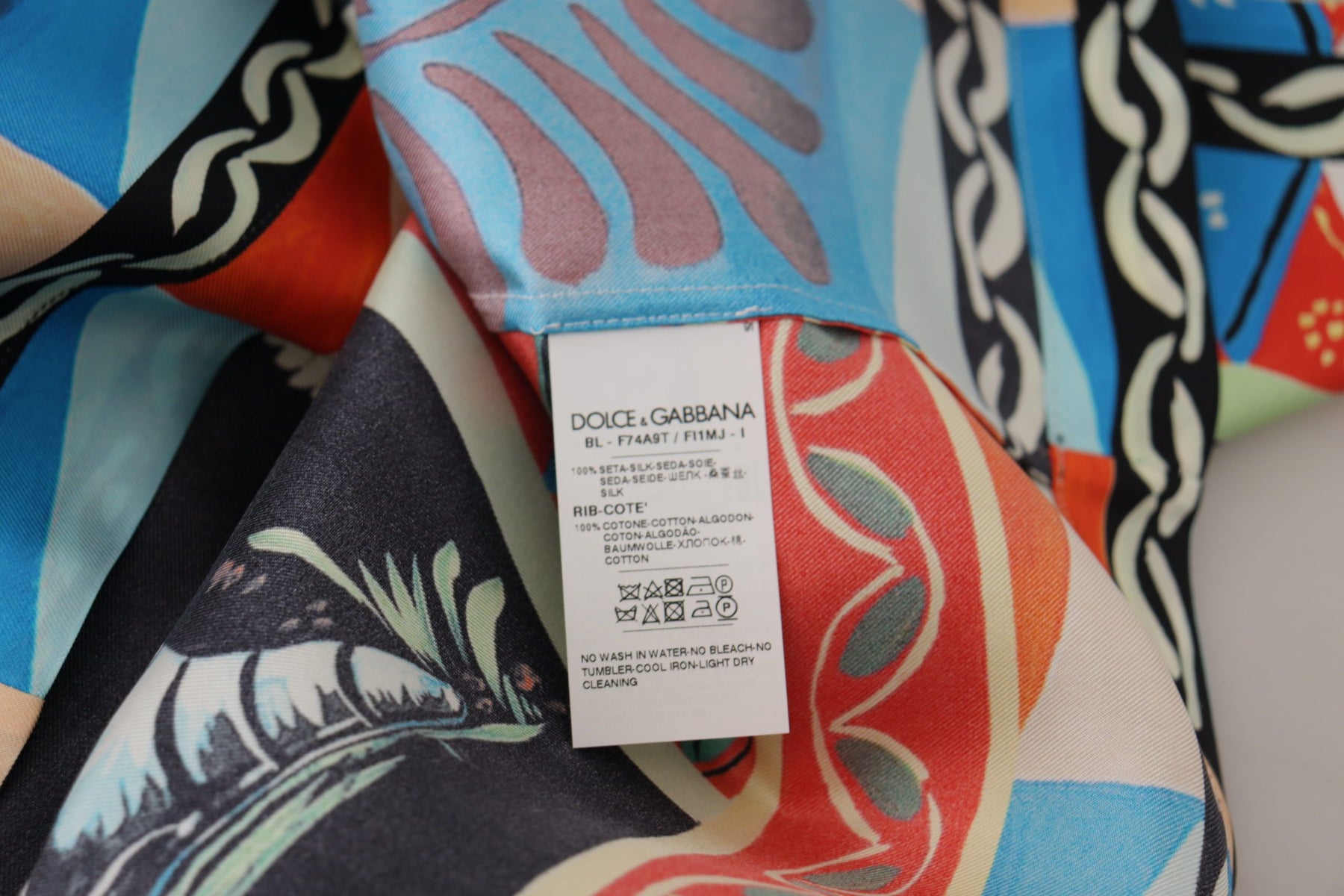 Dolce & Gabbana Multicolor Soldier Carretto Silk Top  T-shirt | Regal Royce