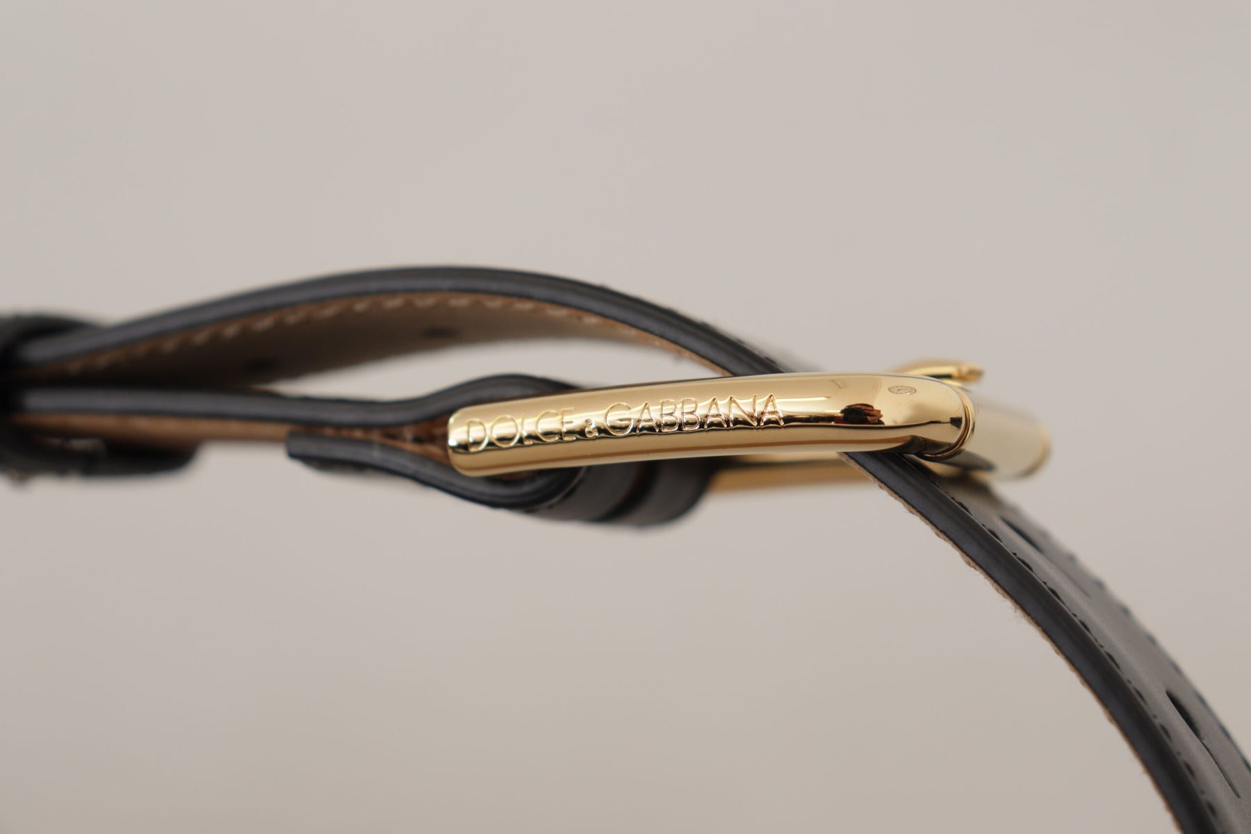 Dolce & Gabbana Black Solid Leather Classic Gold Waist Buckle Belt | Regal Royce