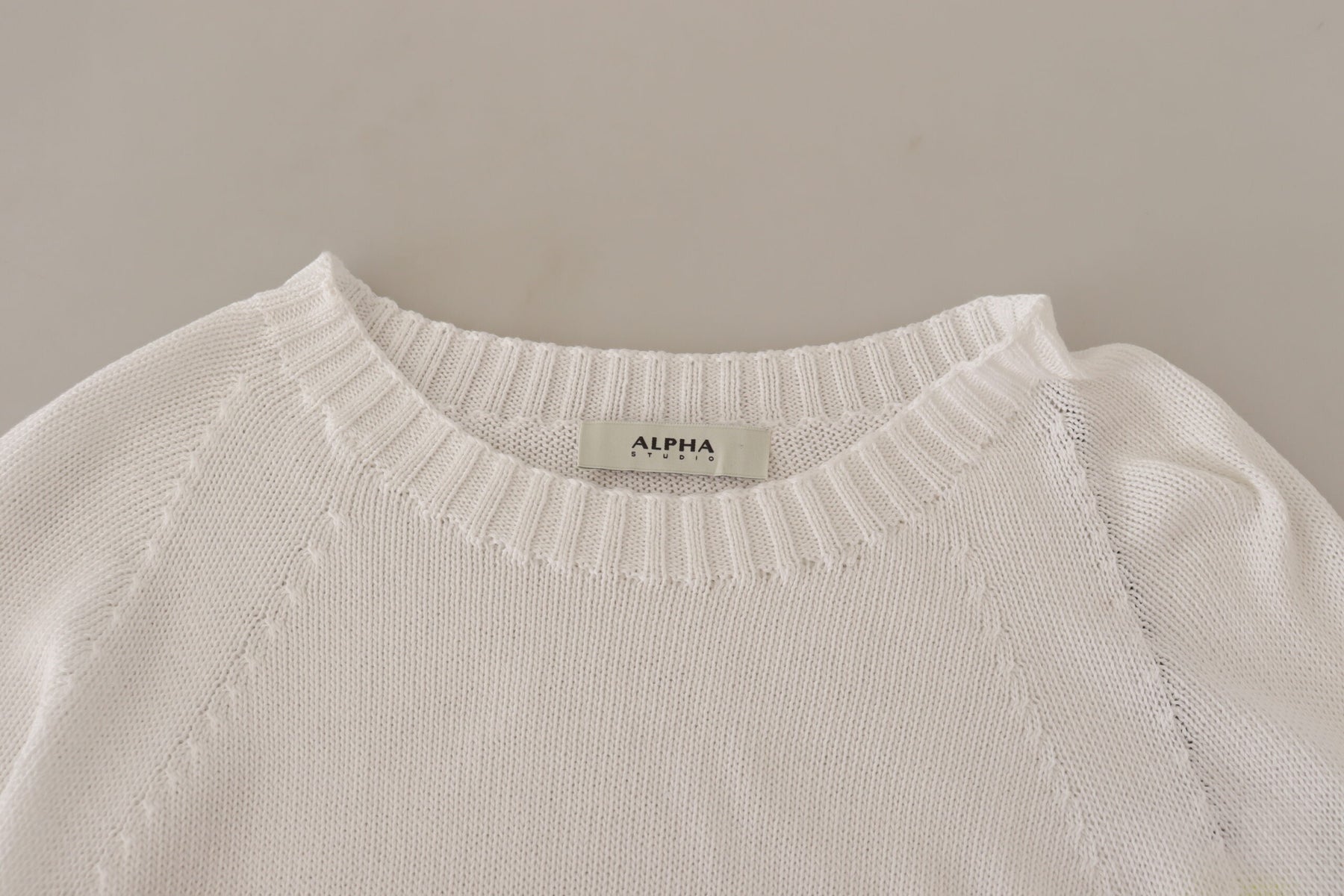 Alpha Studio White Long Sleeves Crewneck Pullover Sweater | Regal Royce