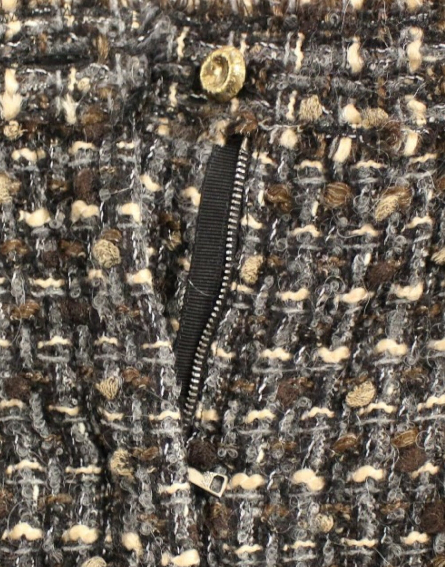 Dolce & Gabbana Multicolor wool shorts pants | Regal Royce