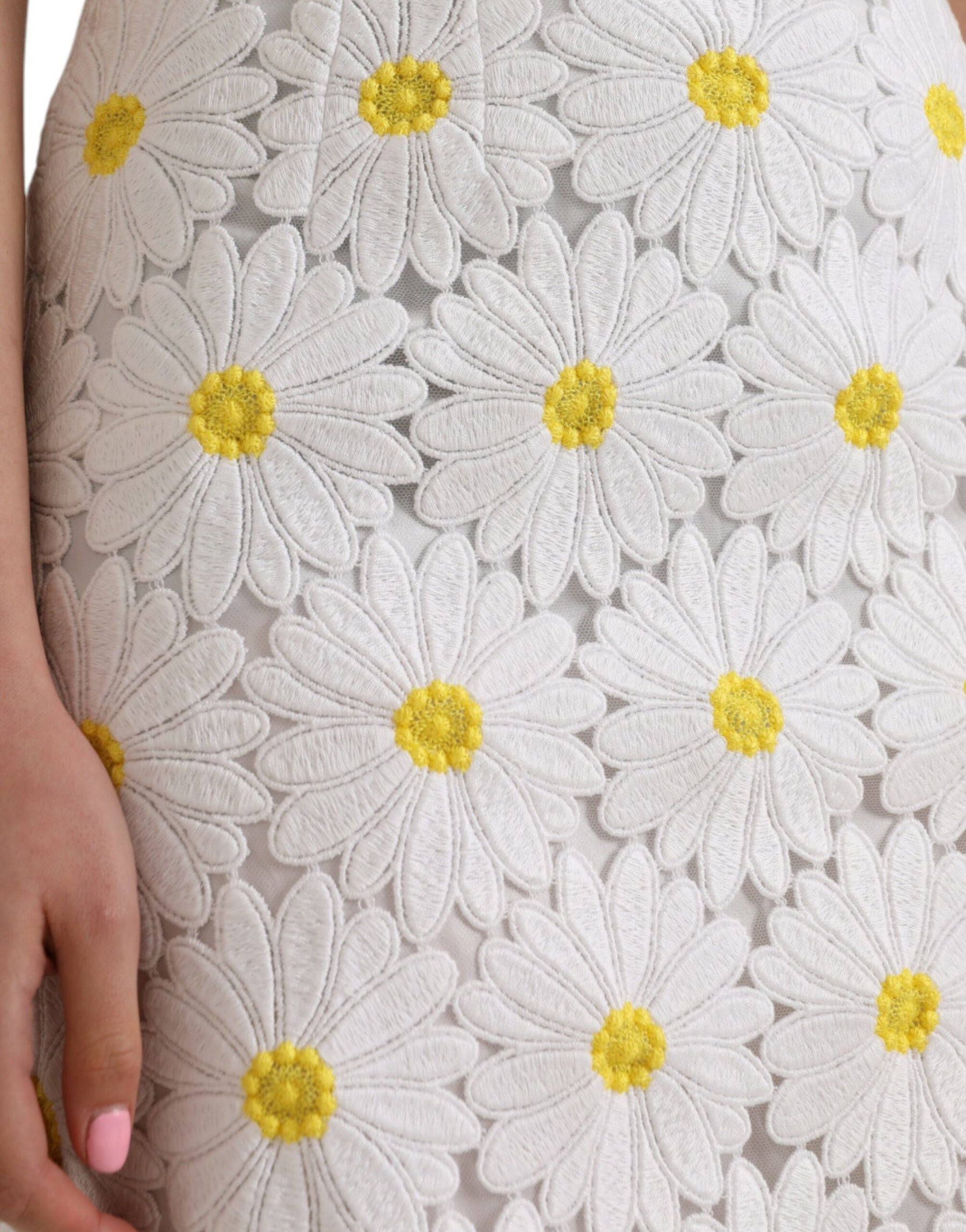 Dolce & Gabbana White Floral Pencil Straight Lace Skirt | Regal Royce