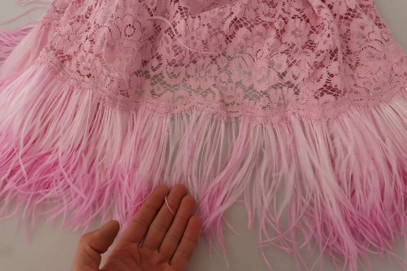 Dolce & Gabbana Shift Lilac Lace Feathers Long Sleeves Dress | Regal Royce