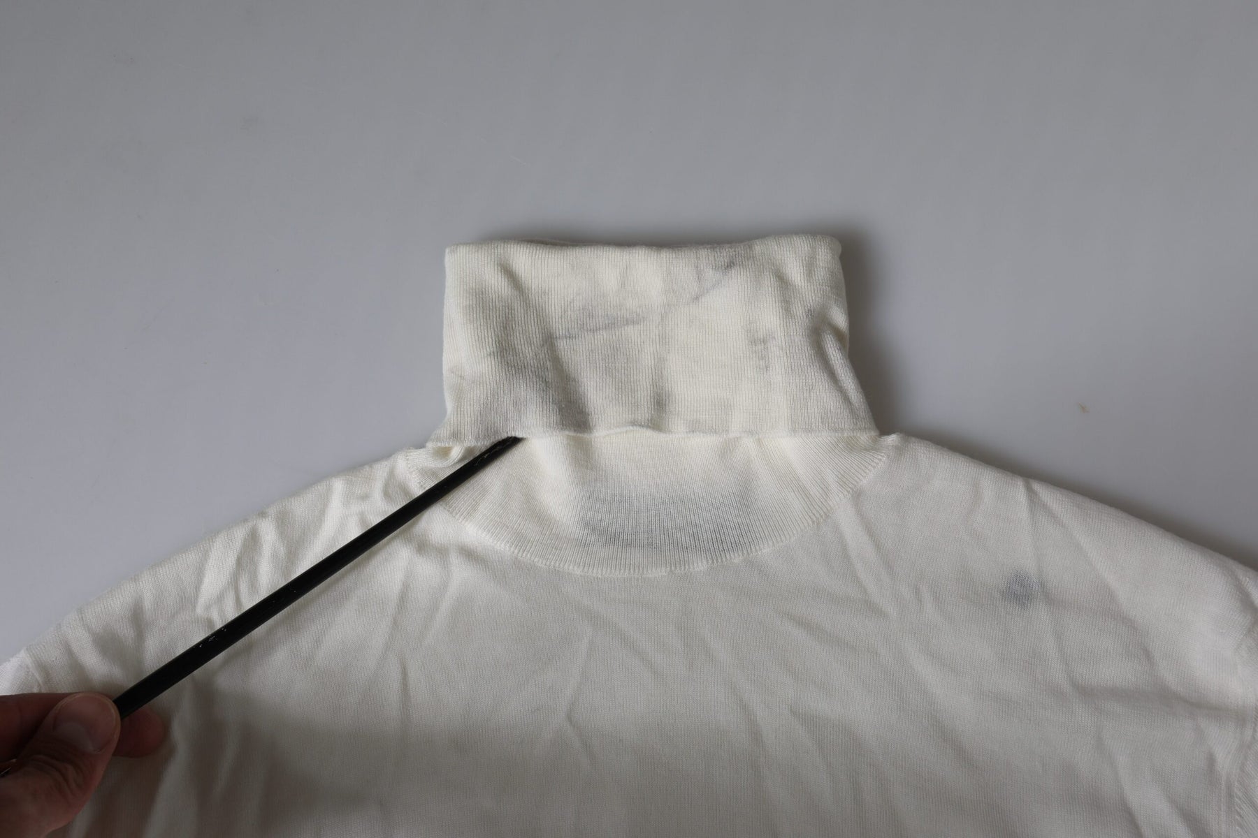 Dolce & Gabbana Off White Wool Turtle Neck Pullover Sweater | Regal Royce