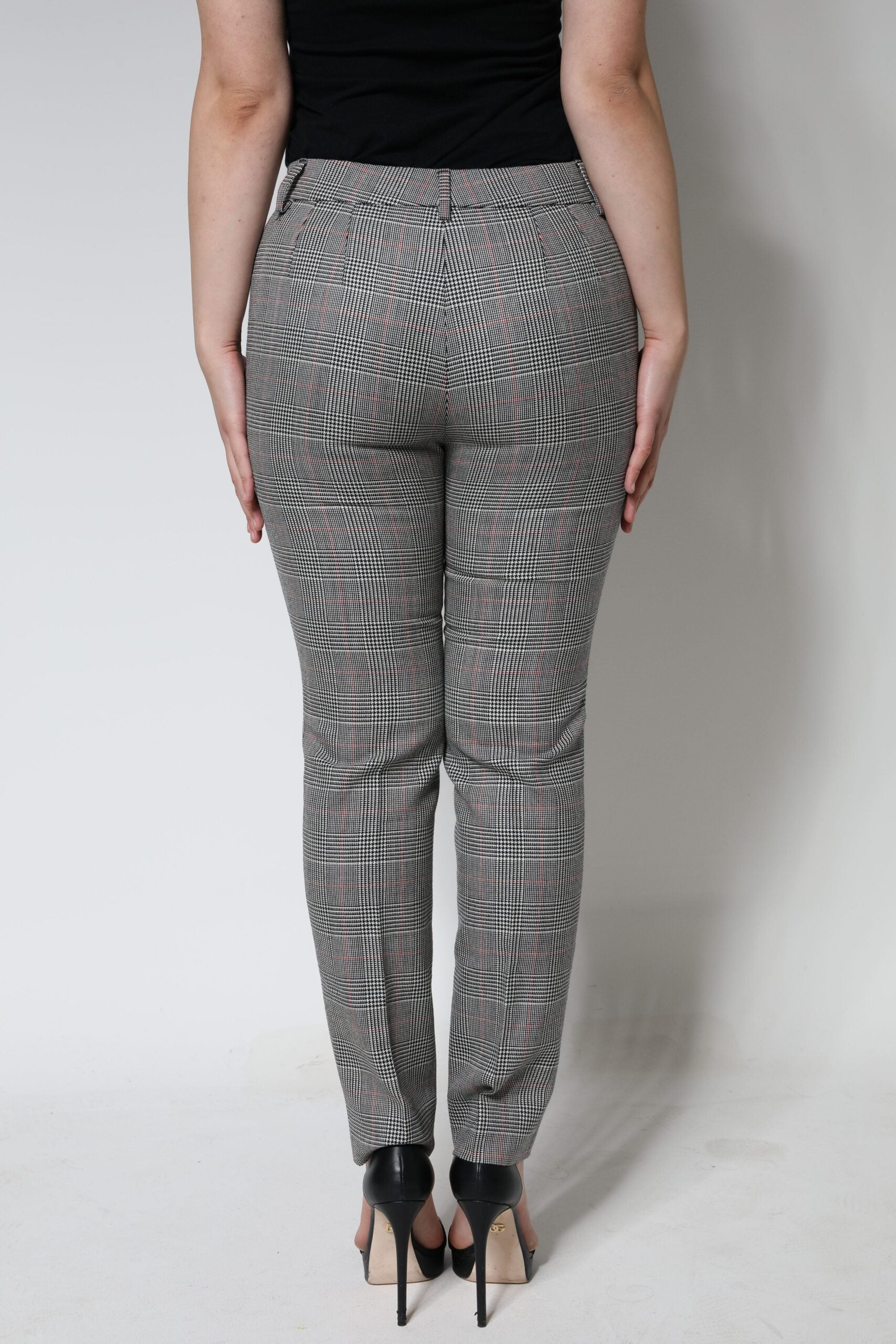 Dolce & Gabbana Gray Plaid Wool Mid Waist Women Tapered Pants | Regal Royce