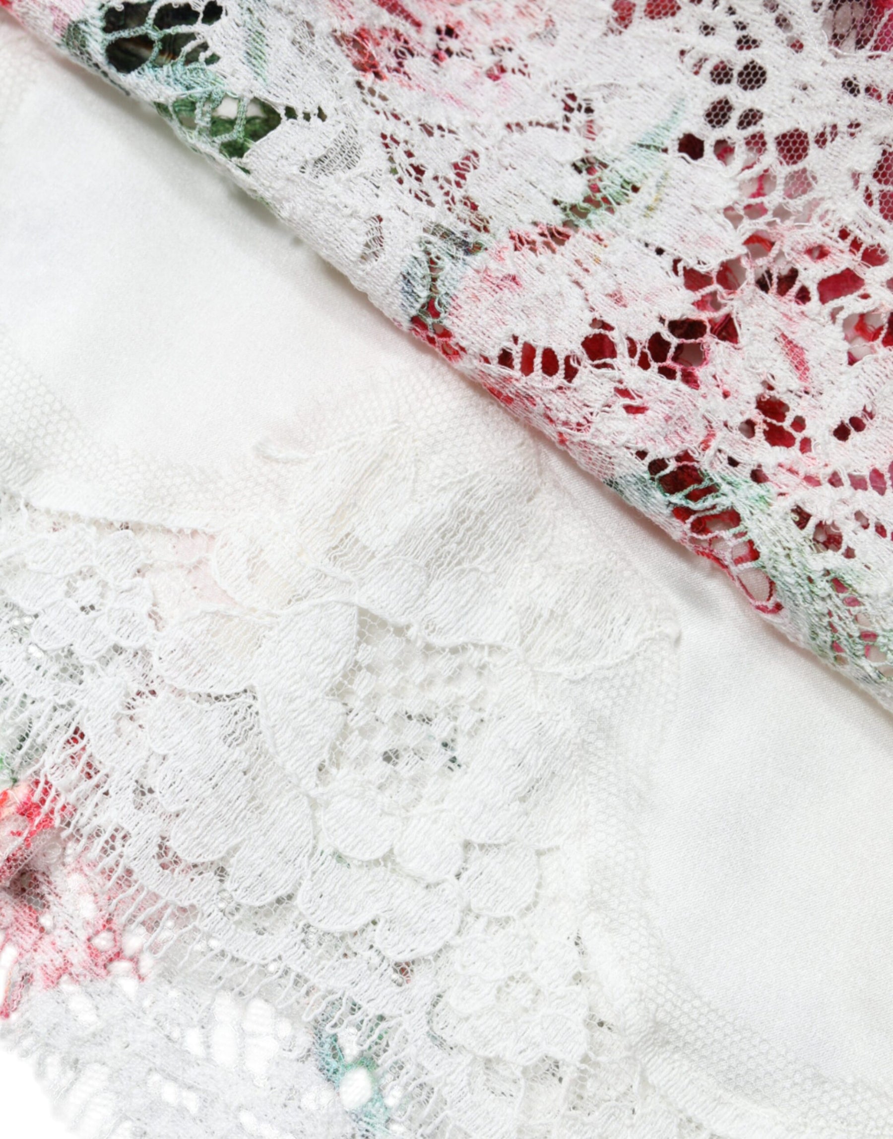 Dolce & Gabbana White Peony Lace Short Sleeves Blouse Top | Regal Royce