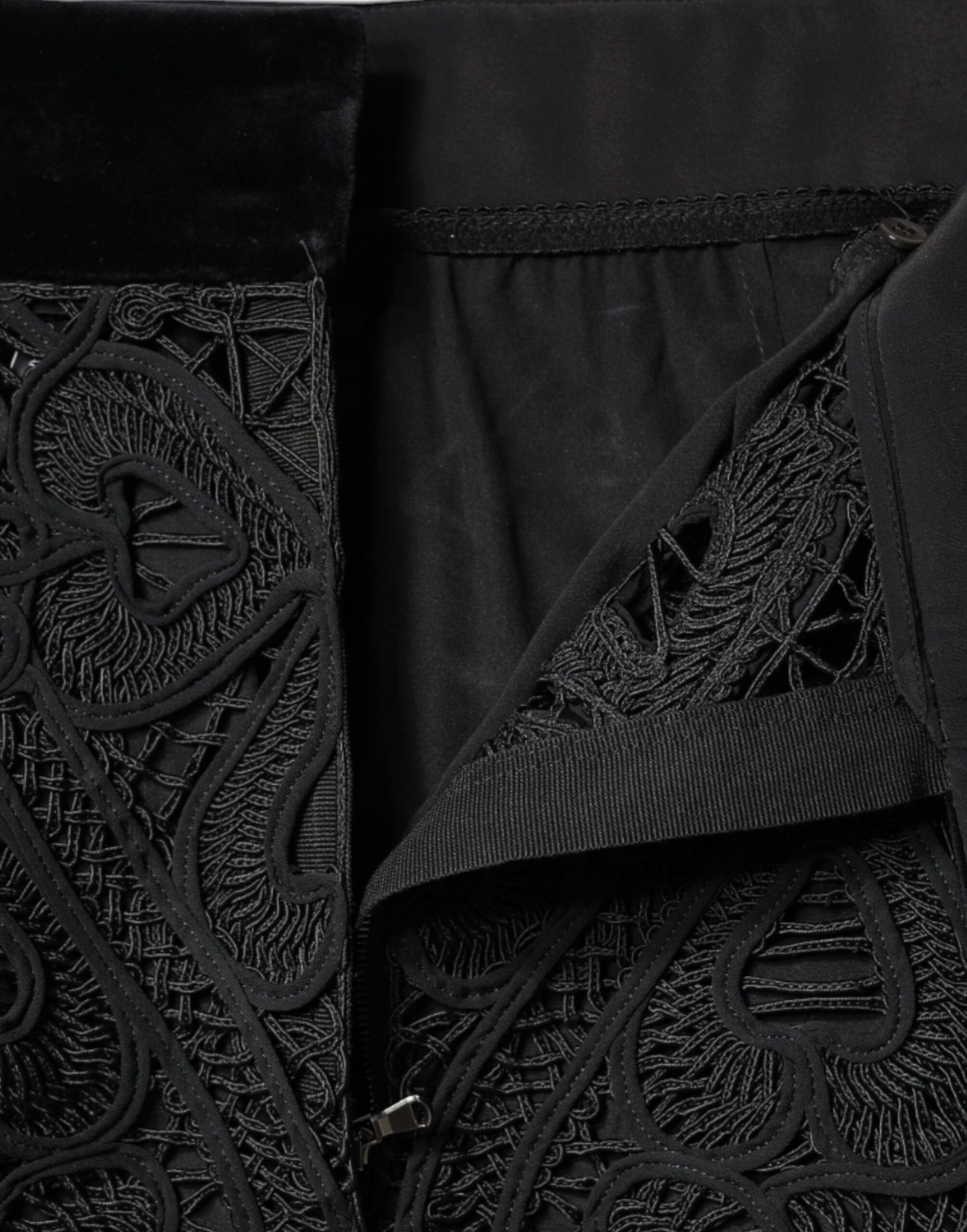 Dolce & Gabbana Black Floral Lace HighWaist Pencil Cut Skirt | Regal Royce