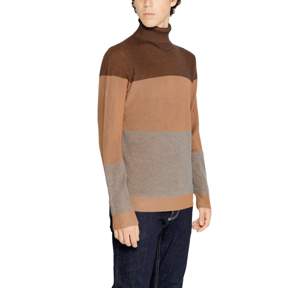 Hamaki-Ho Brown Viscose Turtleneck | Regal Royce