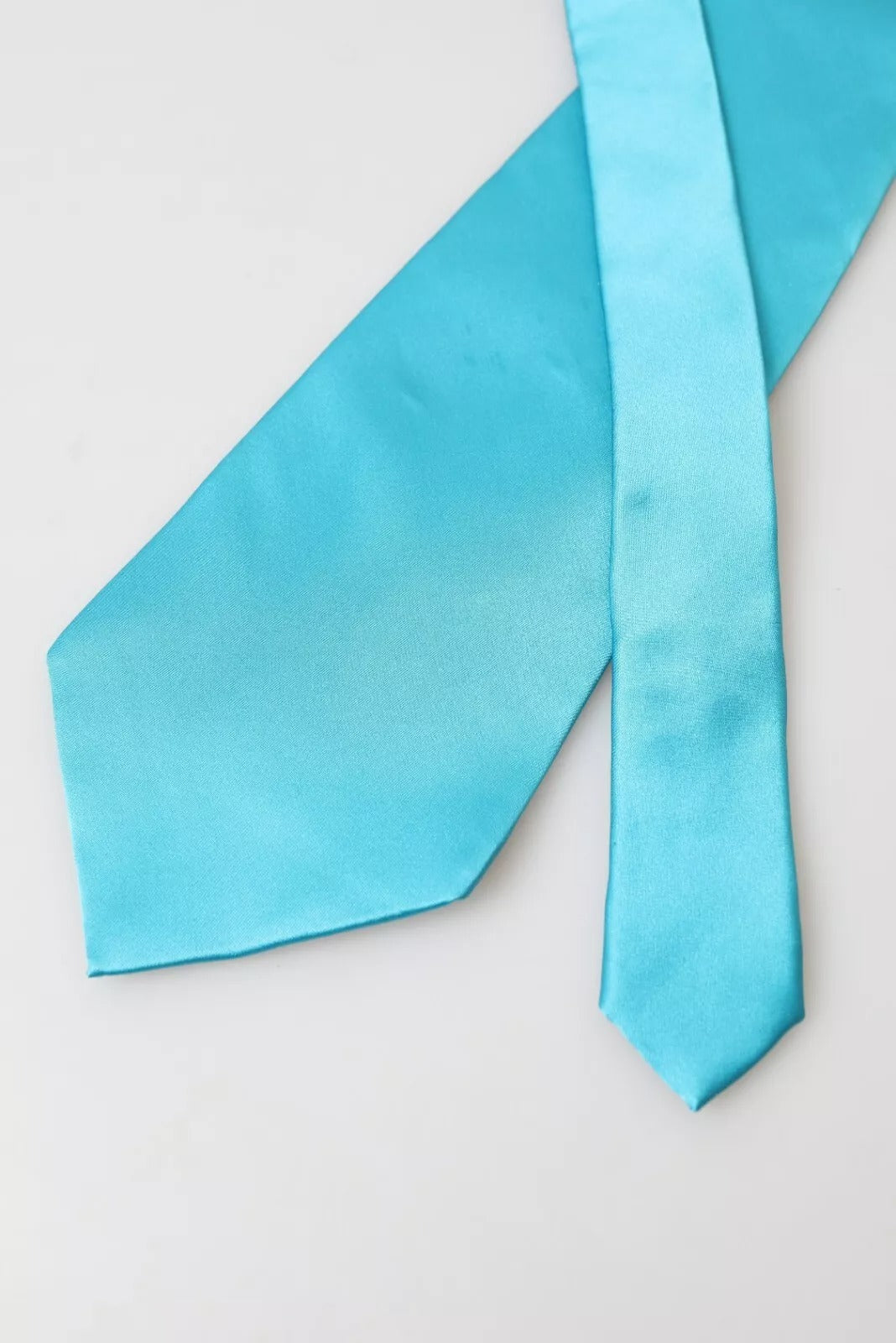 Dolce & Gabbana Light Blue 100% Silk Wide Mens Necktie | Regal Royce
