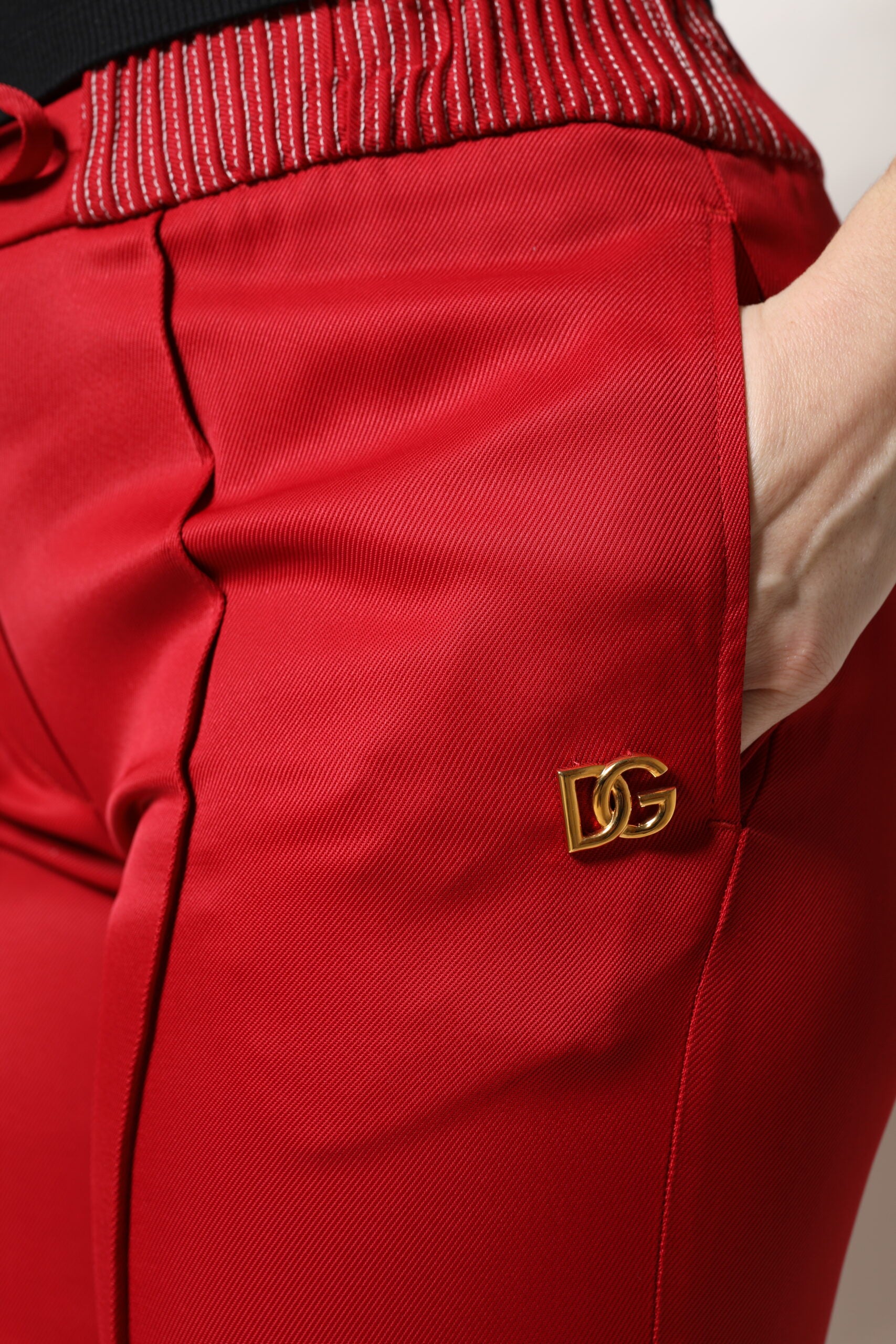 Dolce & Gabbana Red Viscose Straight Fit Pants | Regal Royce