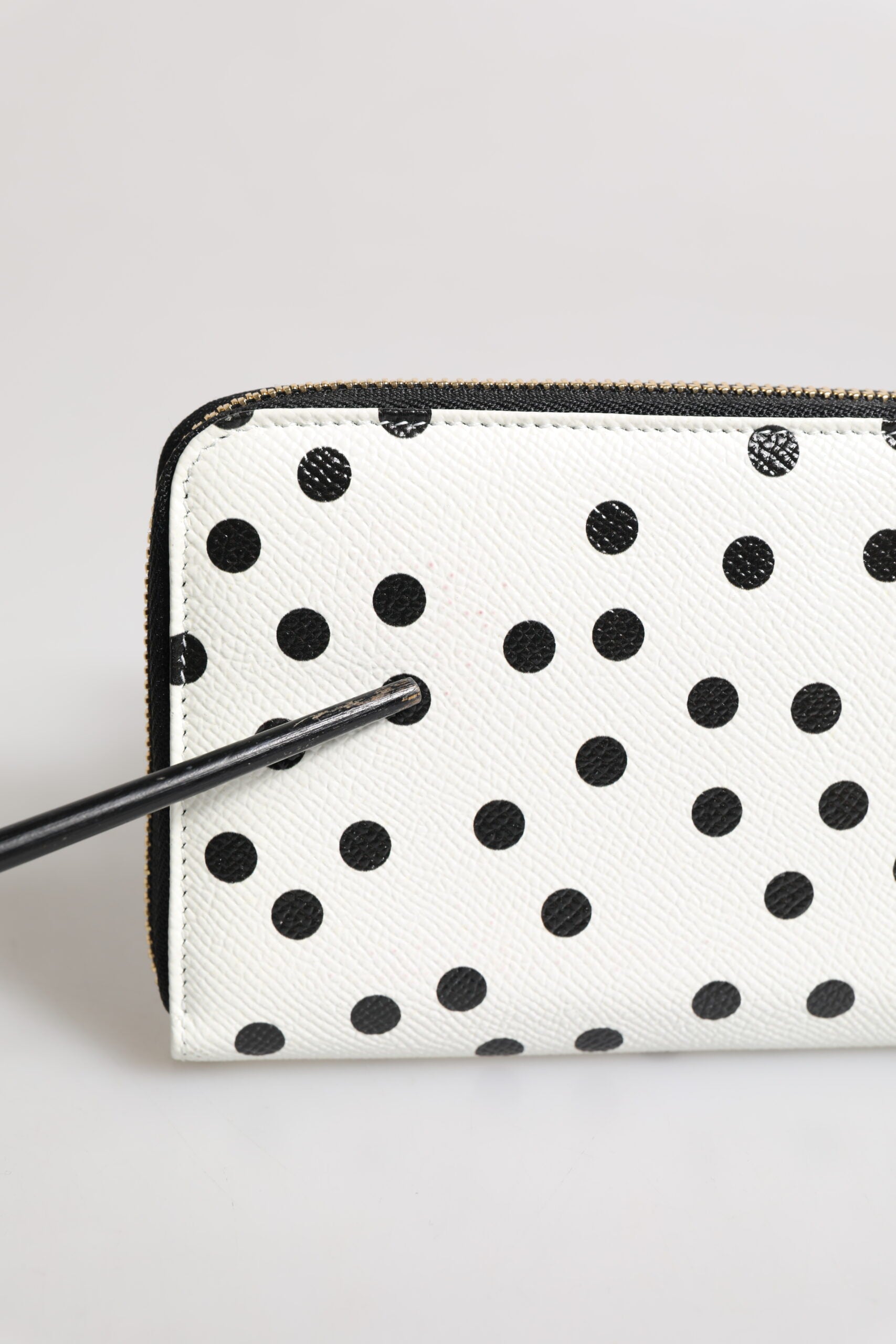 Dolce & Gabbana White Black Striped Leather Zip Around Continental Wallet | Regal Royce