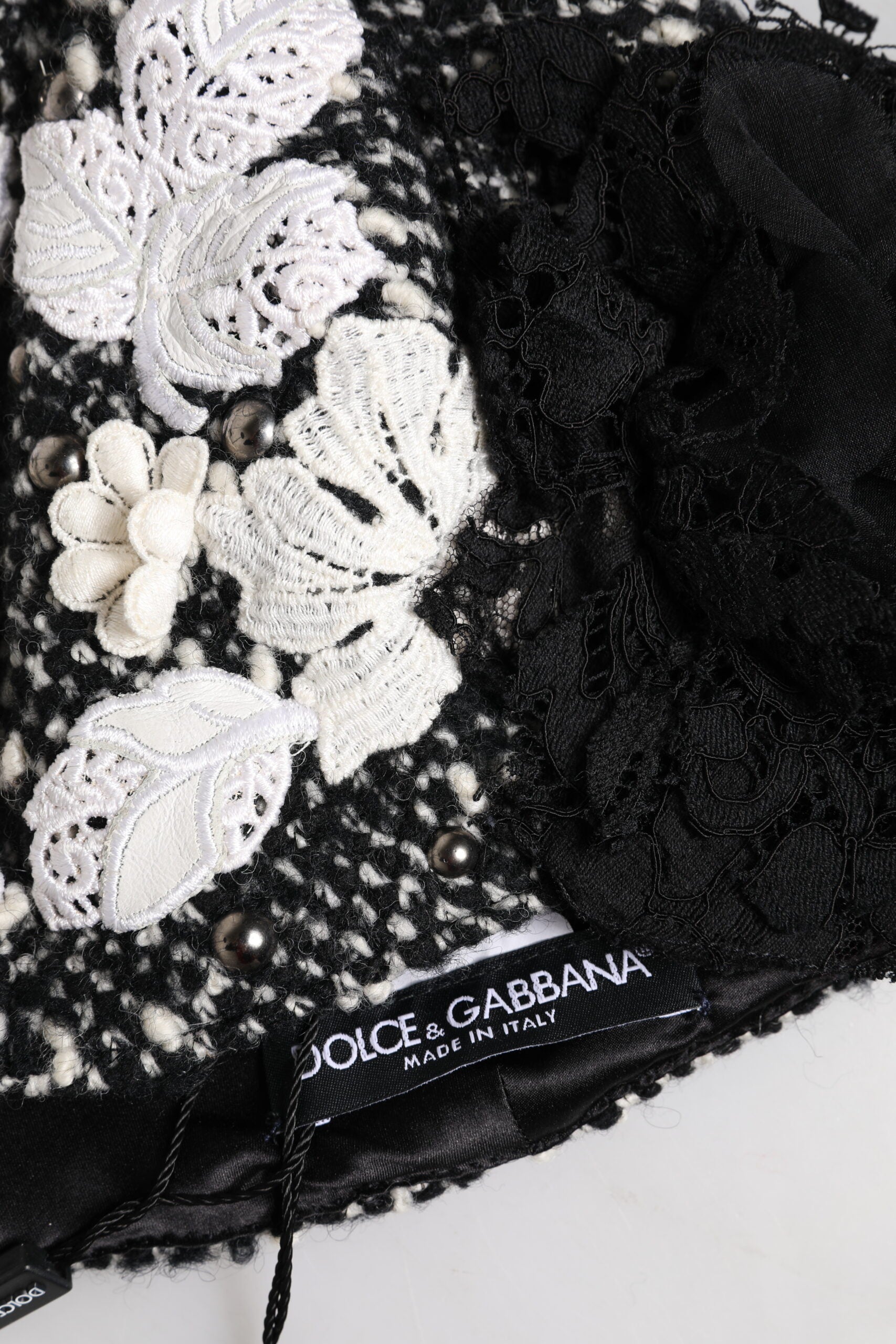 Dolce & Gabbana Black Wool White Floral Embellished Cloche Hat | Regal Royce
