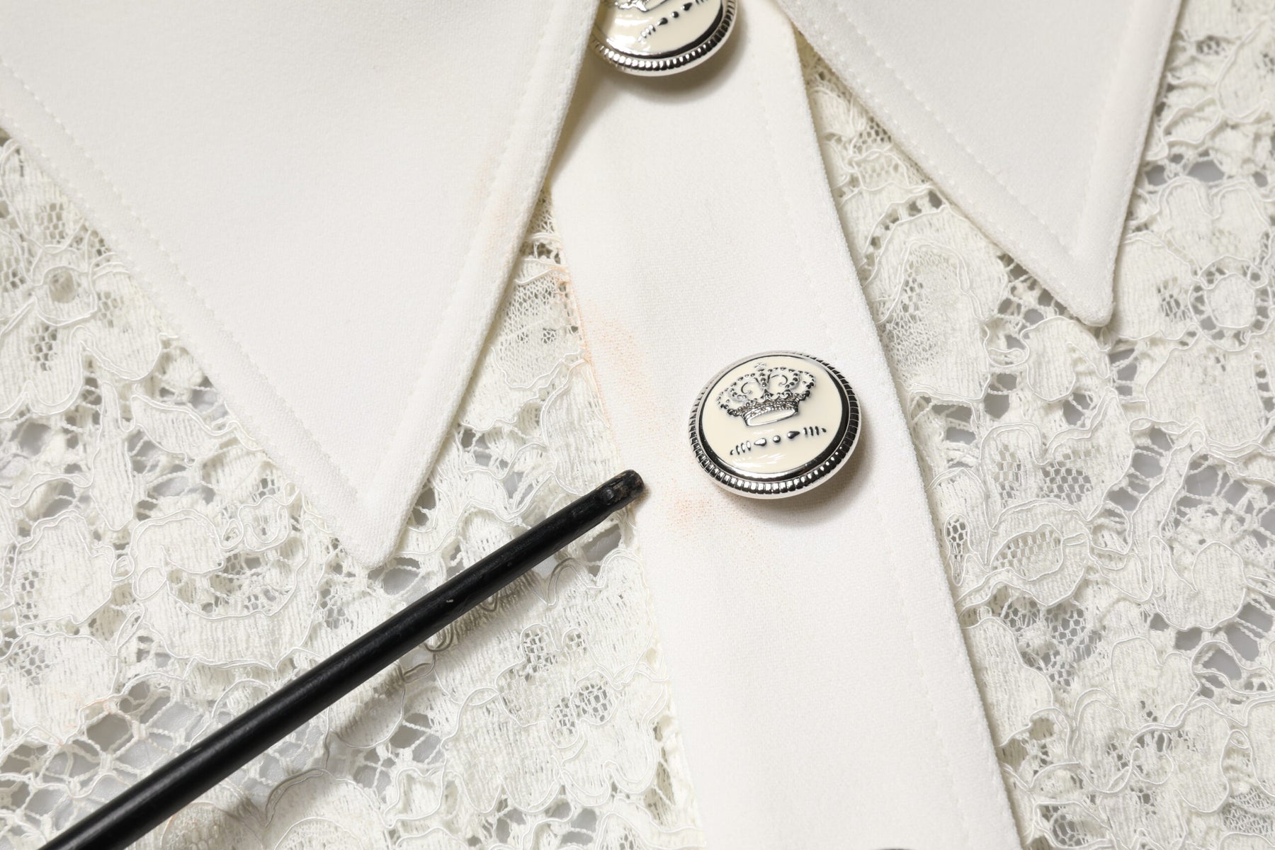 Dolce & Gabbana White Floral Lace Long Sleeves Shift Dress | Regal Royce