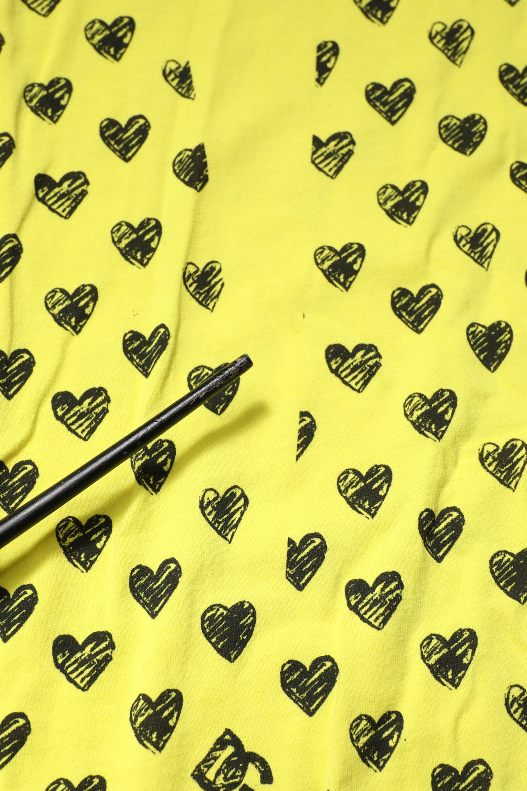 Dolce & Gabbana Yellow Cotton DG Heart Print Crew Neck T-shirt | Regal Royce