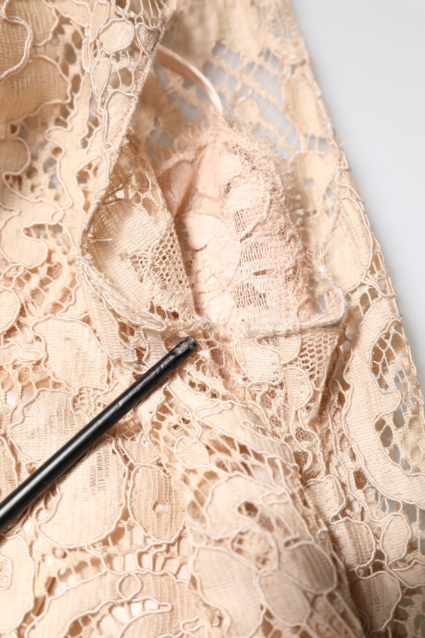 Dolce & Gabbana Beige Floral Lace Sleeveless Sheath Dress | Regal Royce