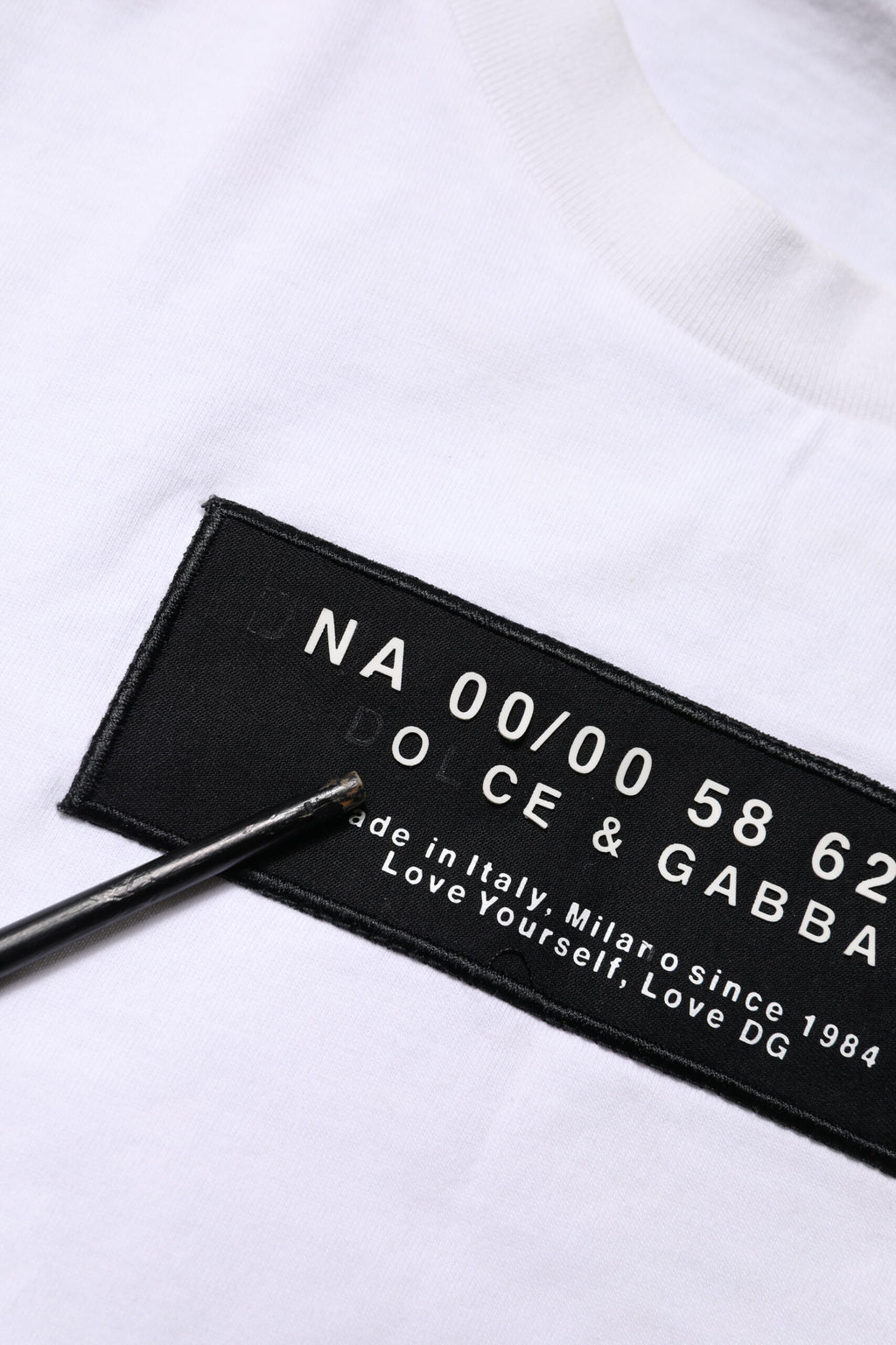 Dolce & Gabbana White Cotton Logo Patch Crew Neck T-shirt