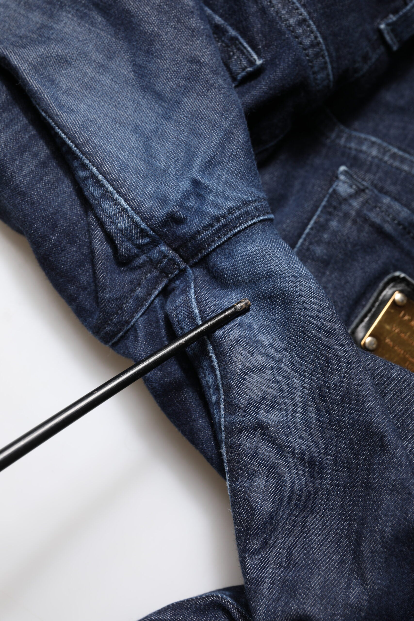 Dolce & Gabbana Dark Blue Cotton Skinny Cropped Denim Jeans | Regal Royce