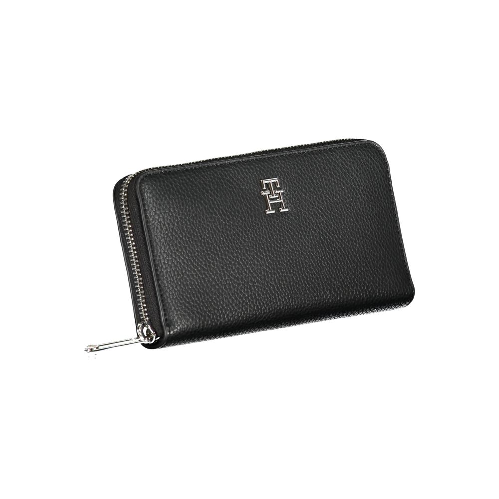 Tommy Hilfiger Nero Poliuretano Women Wallet | Regal Royce