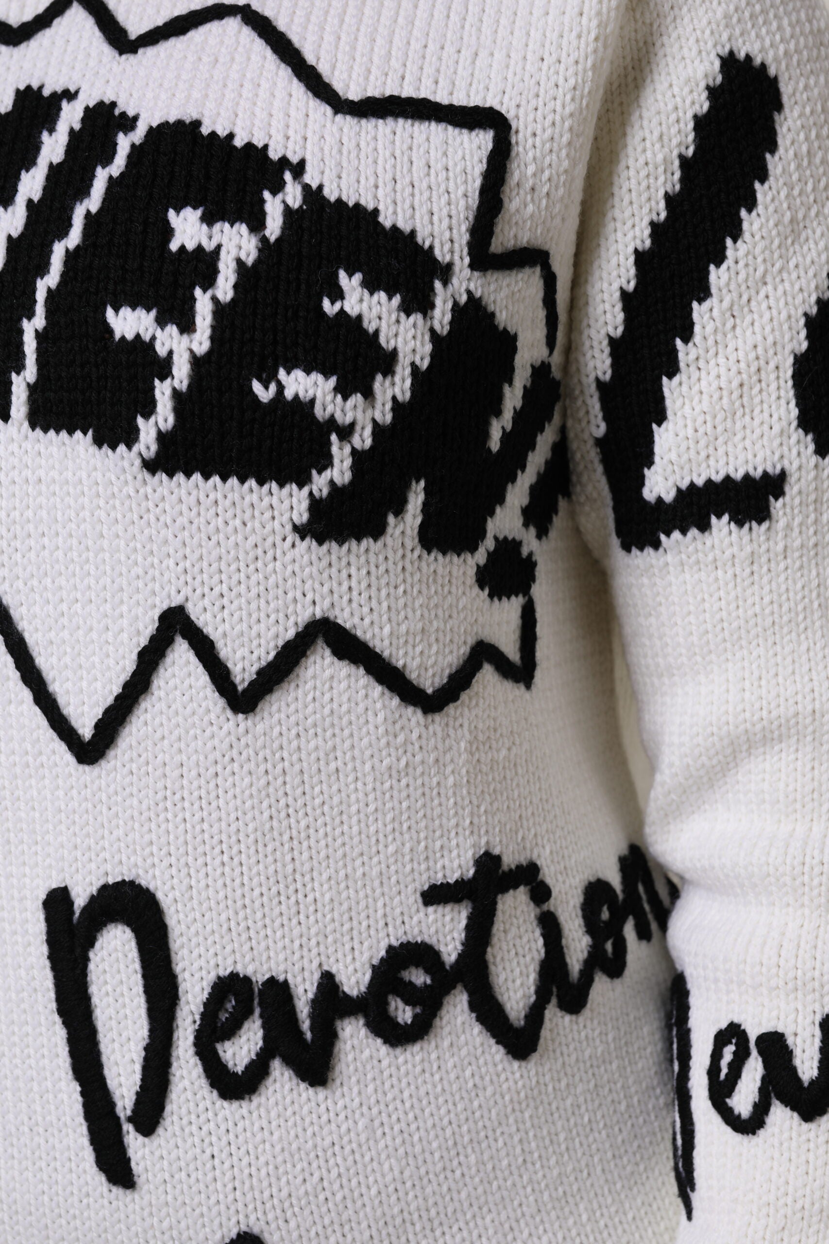 Dolce & Gabbana White Wool Knit Crew Neck Pullover Sweater | Regal Royce
