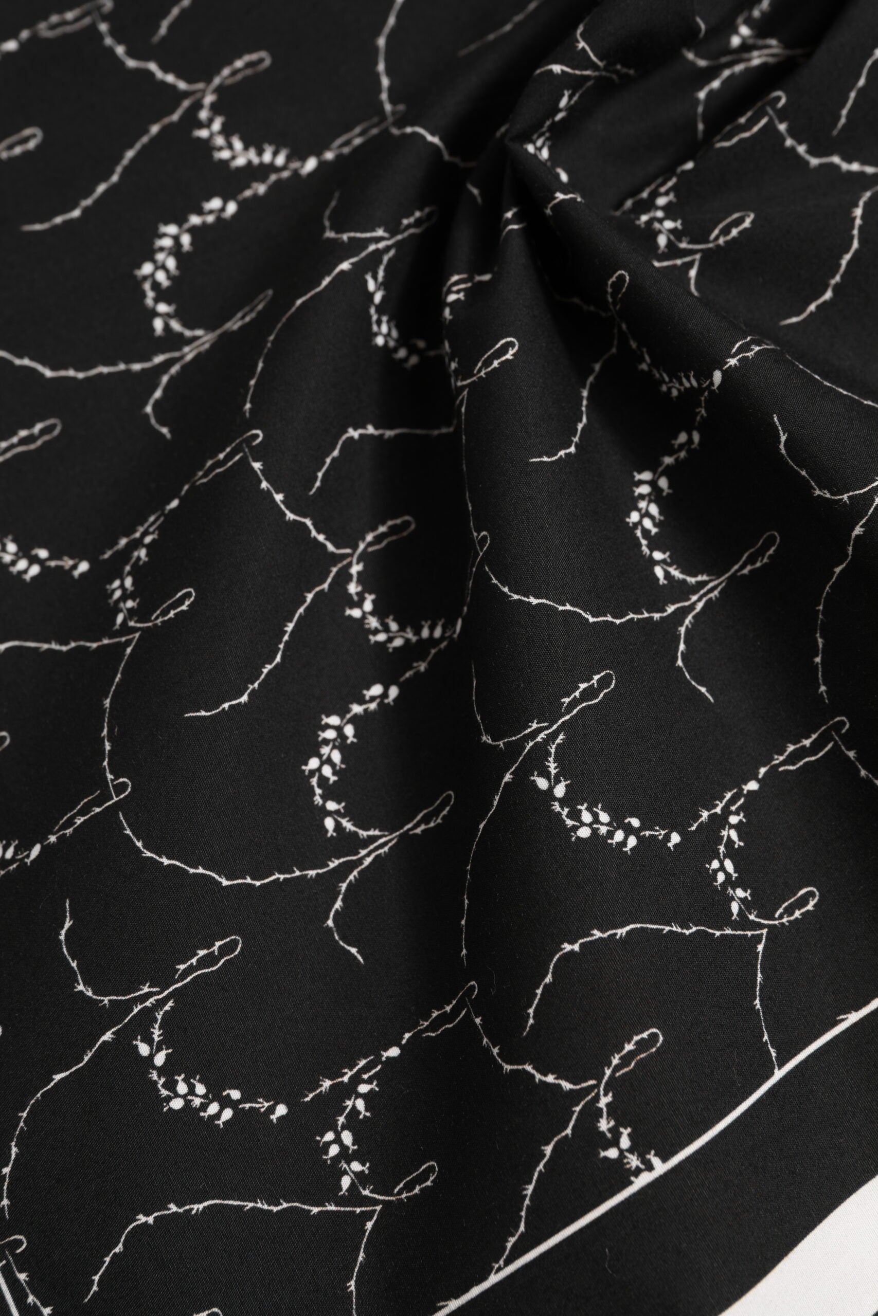 Dolce & Gabbana Black White Printed Square Foulard Scarf | Regal Royce