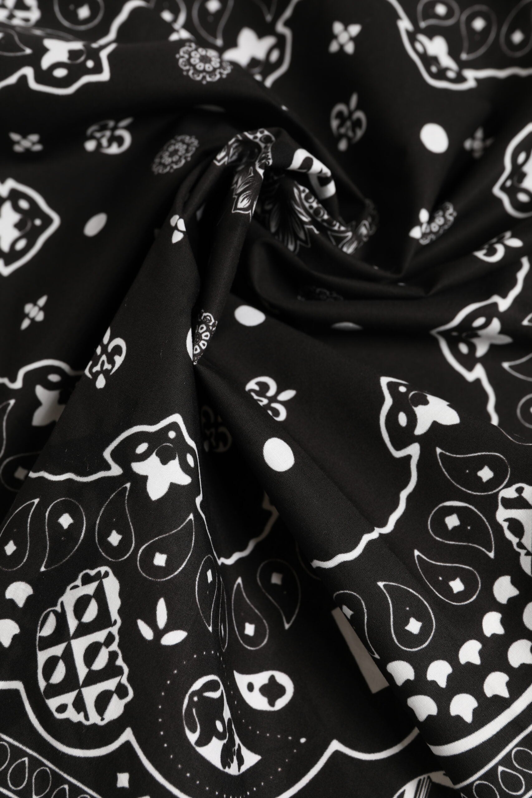 Dolce & Gabbana Black White Bandana Square Men Foulard Scarf | Regal Royce