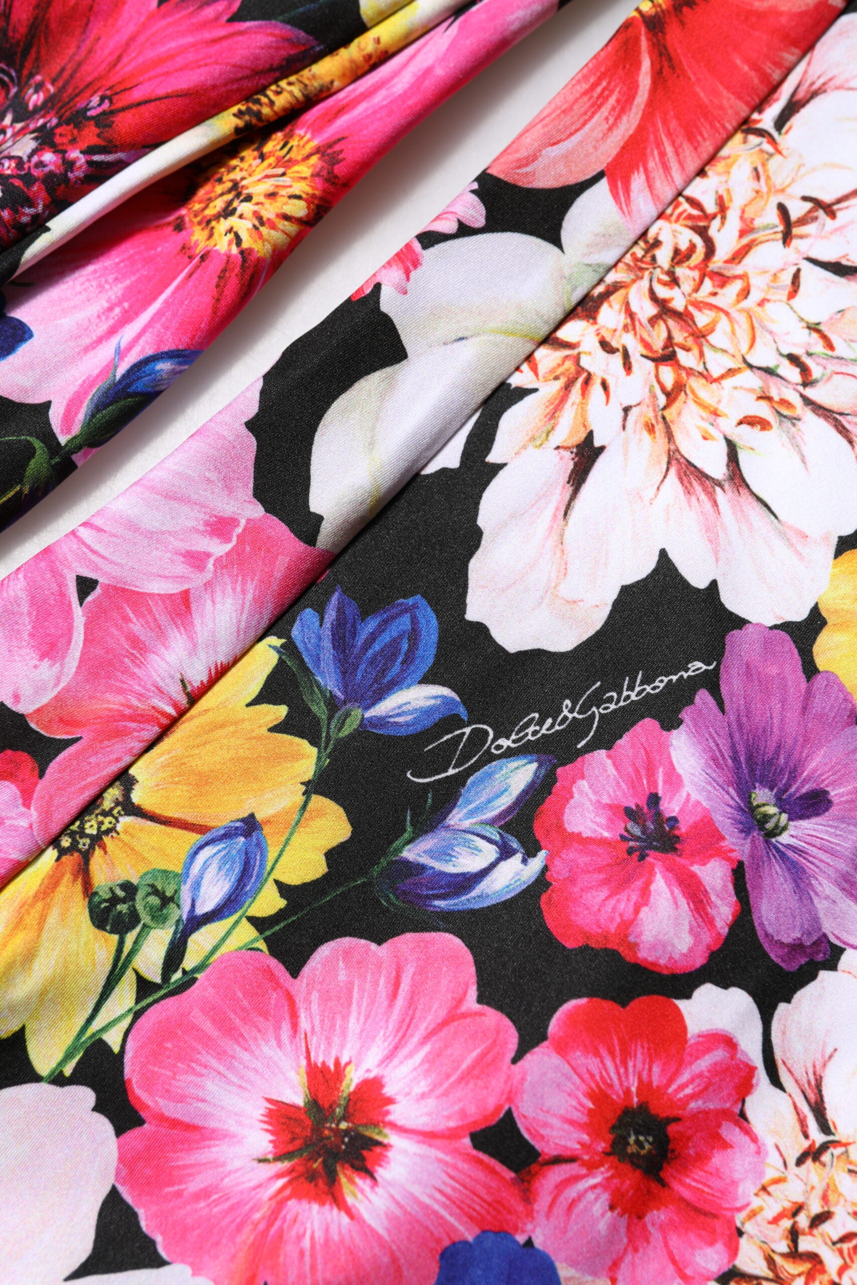 Dolce & Gabbana Multicolor Floral High Waist Leggings Pants | Regal Royce